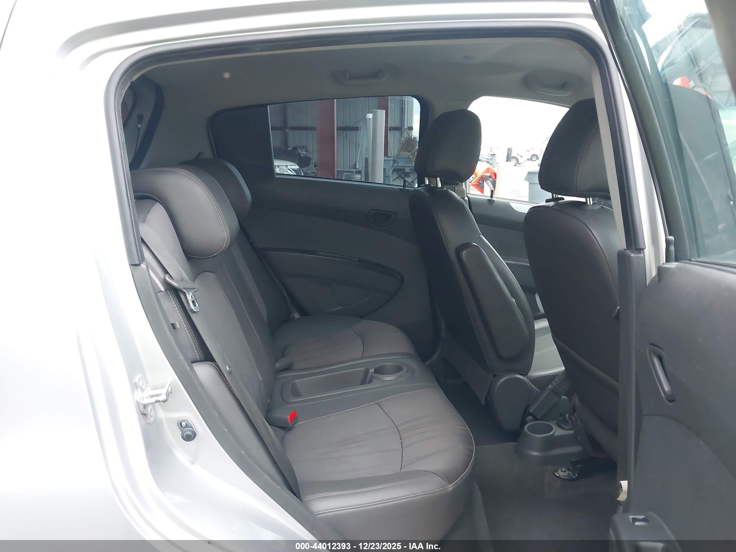 CHEVROLET SPARK image 8