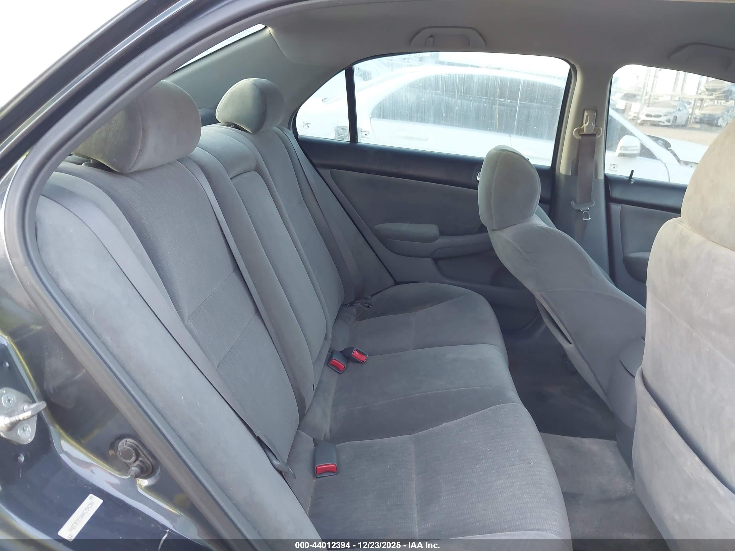 HONDA ACCORD image 8
