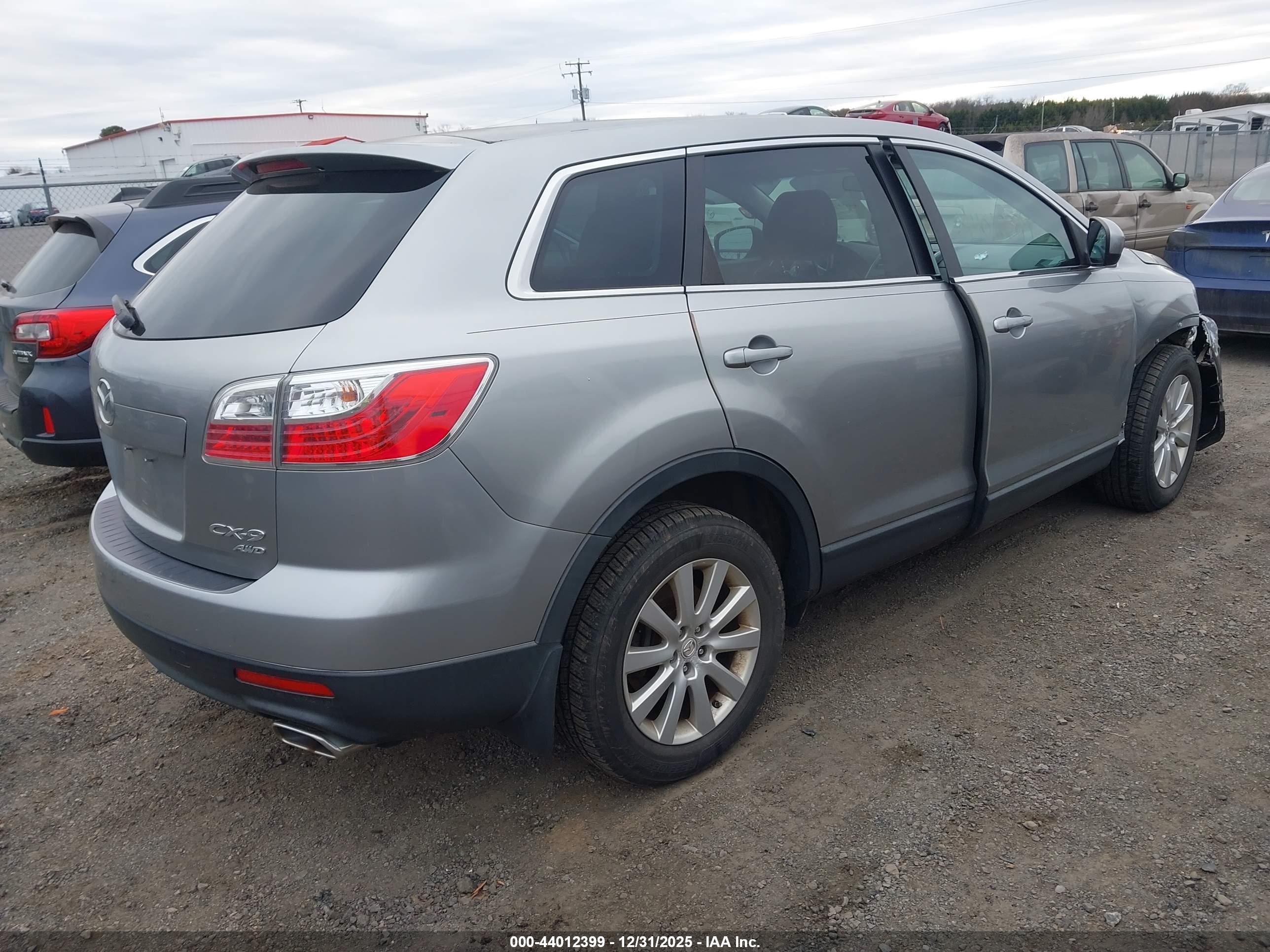 MAZDA CX-9 image 4