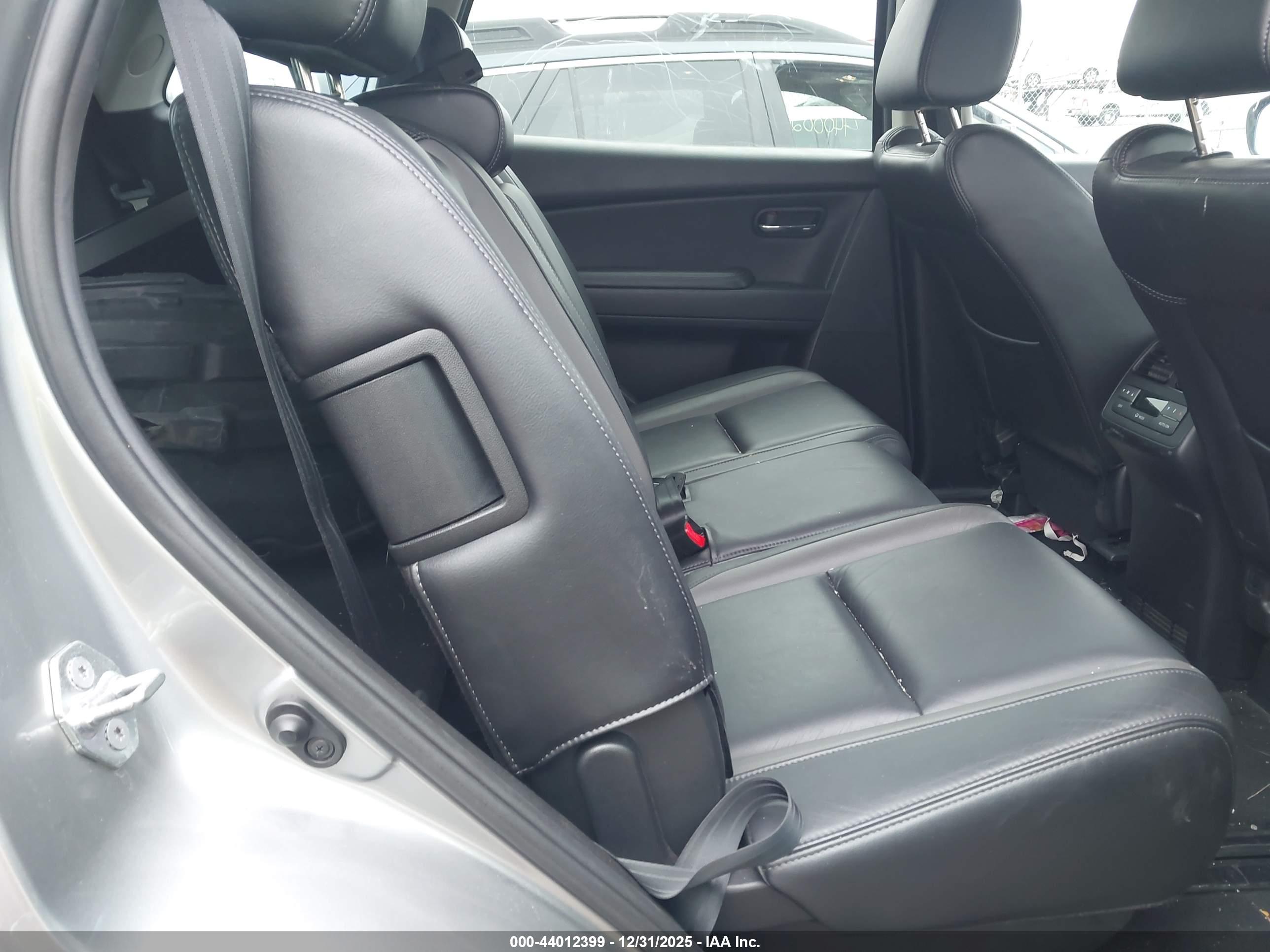 MAZDA CX-9 image 8