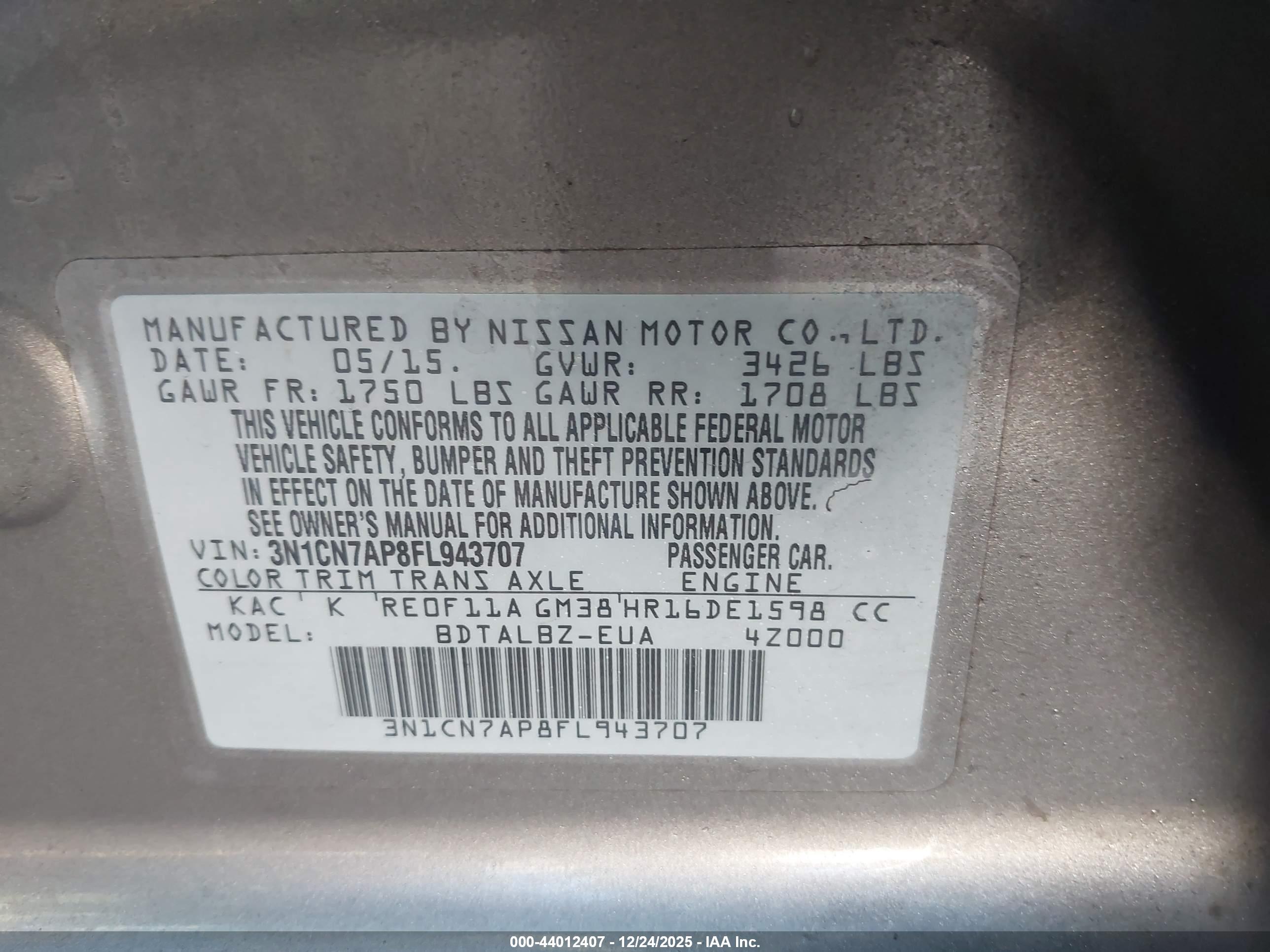NISSAN VERSA image 9