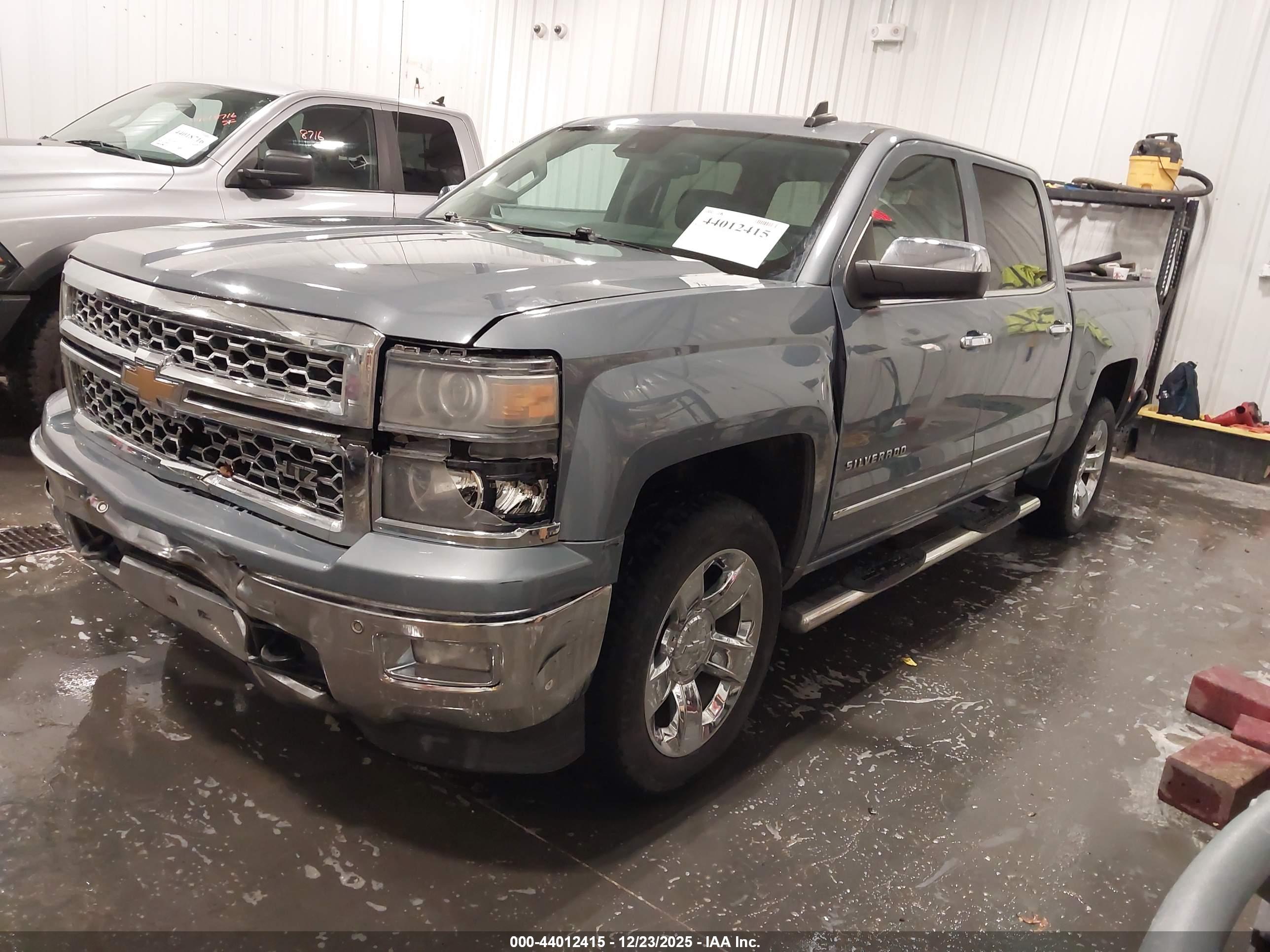 CHEVROLET SILVERADO image 2
