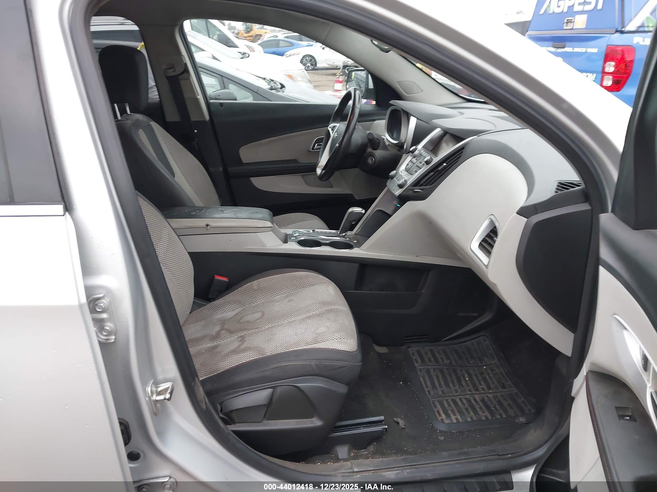 CHEVROLET EQUINOX image 5