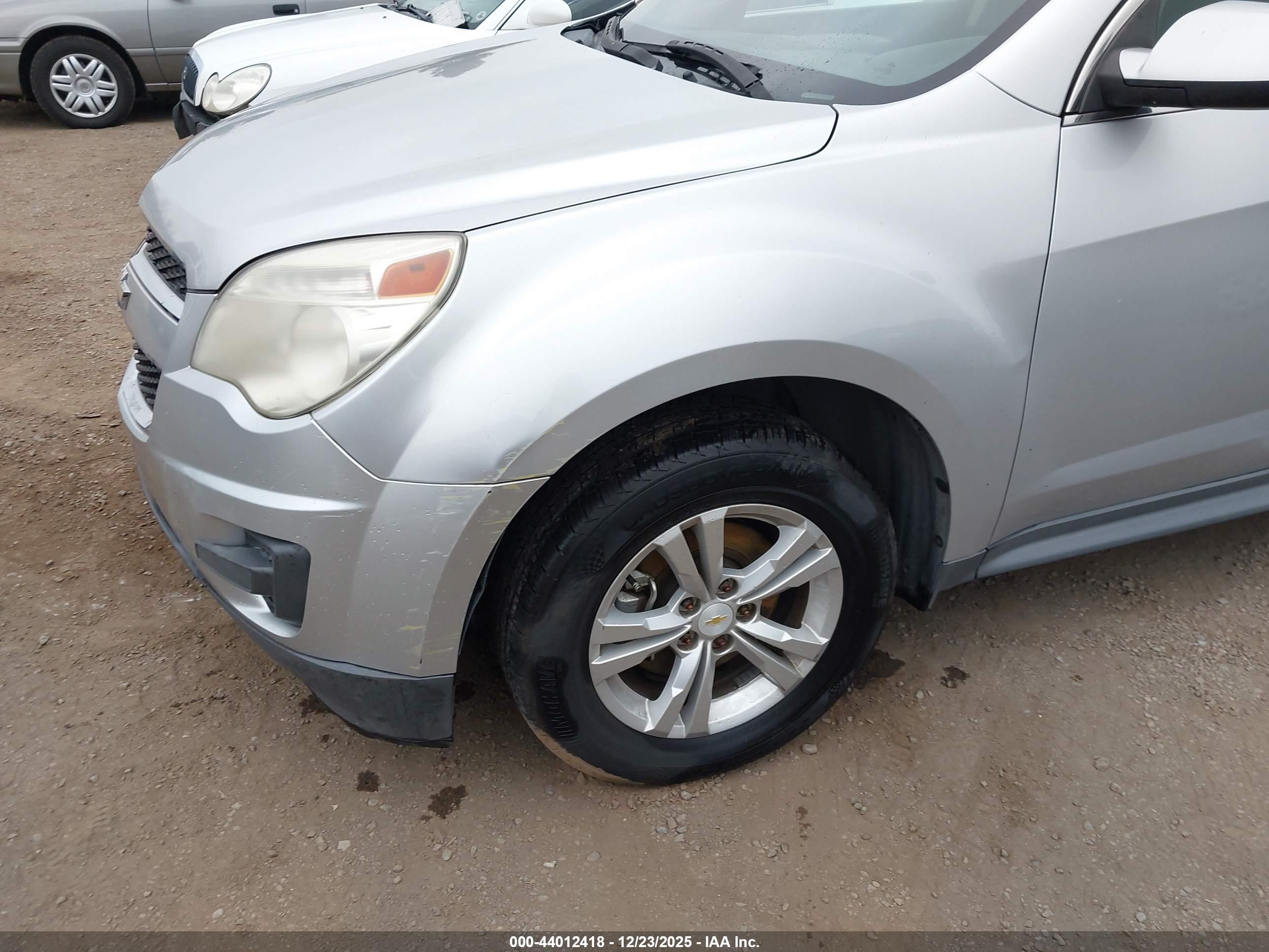 CHEVROLET EQUINOX image 6