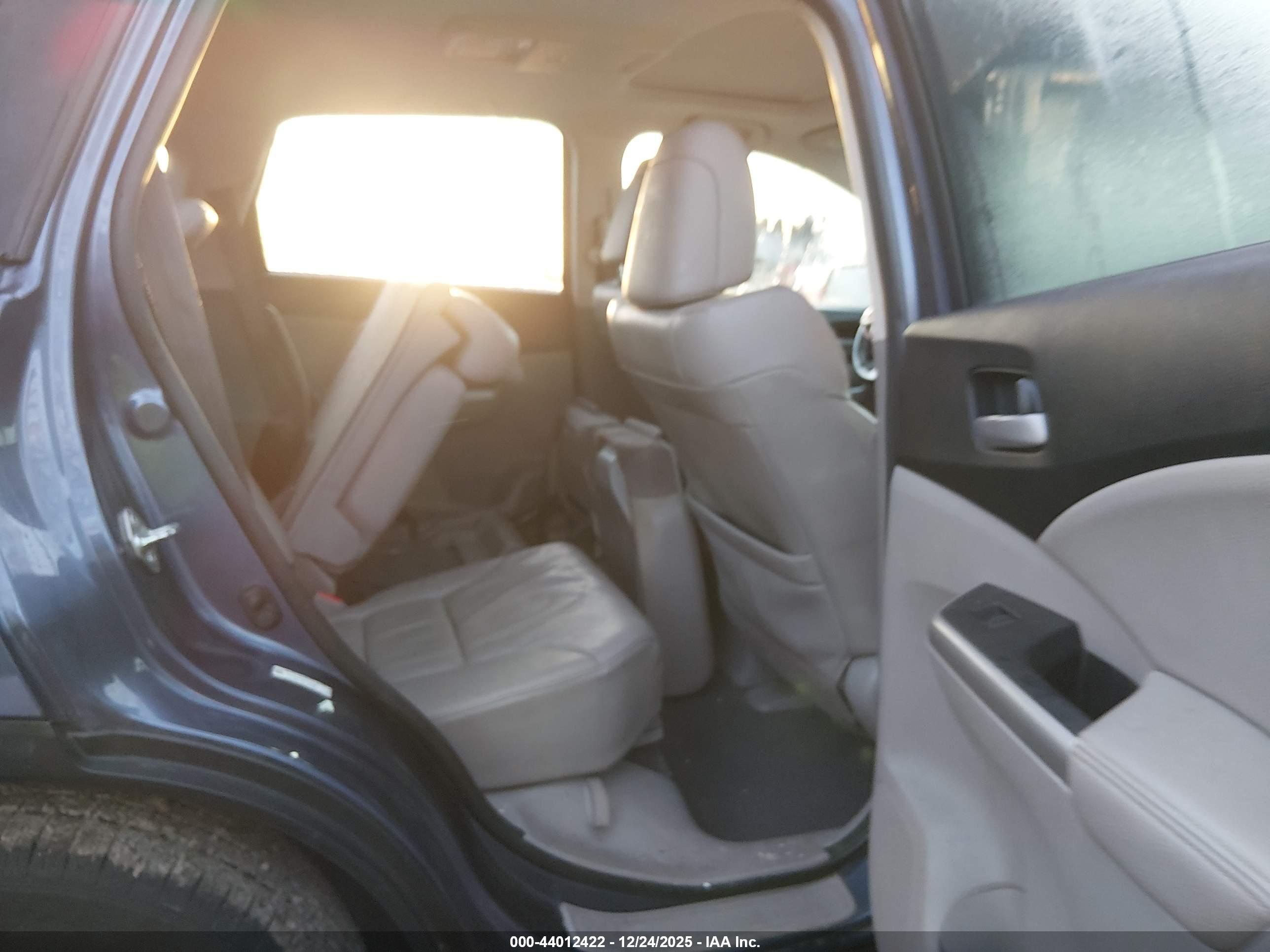 HONDA CR-V image 8