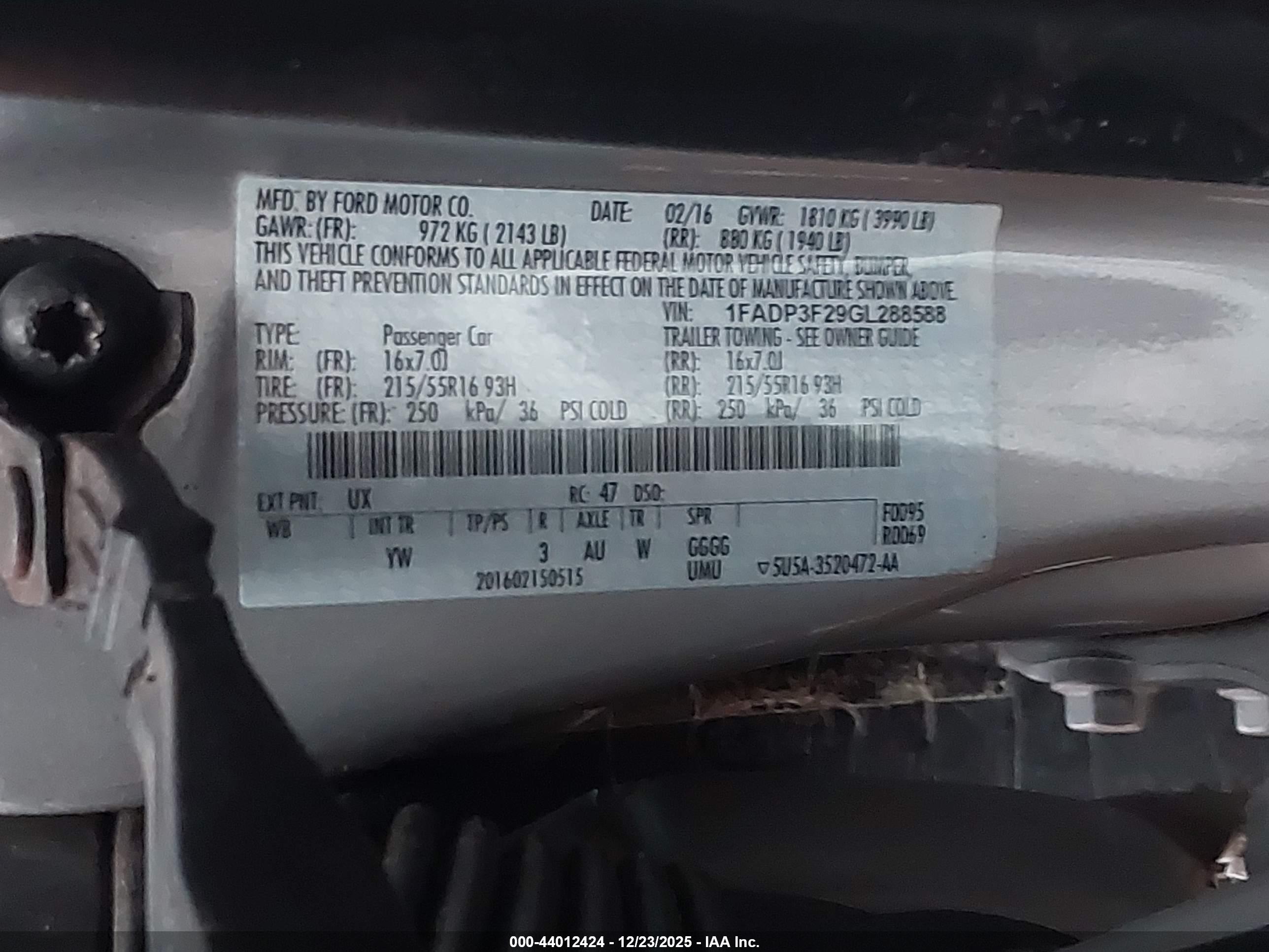 FORD FOCUS image 9