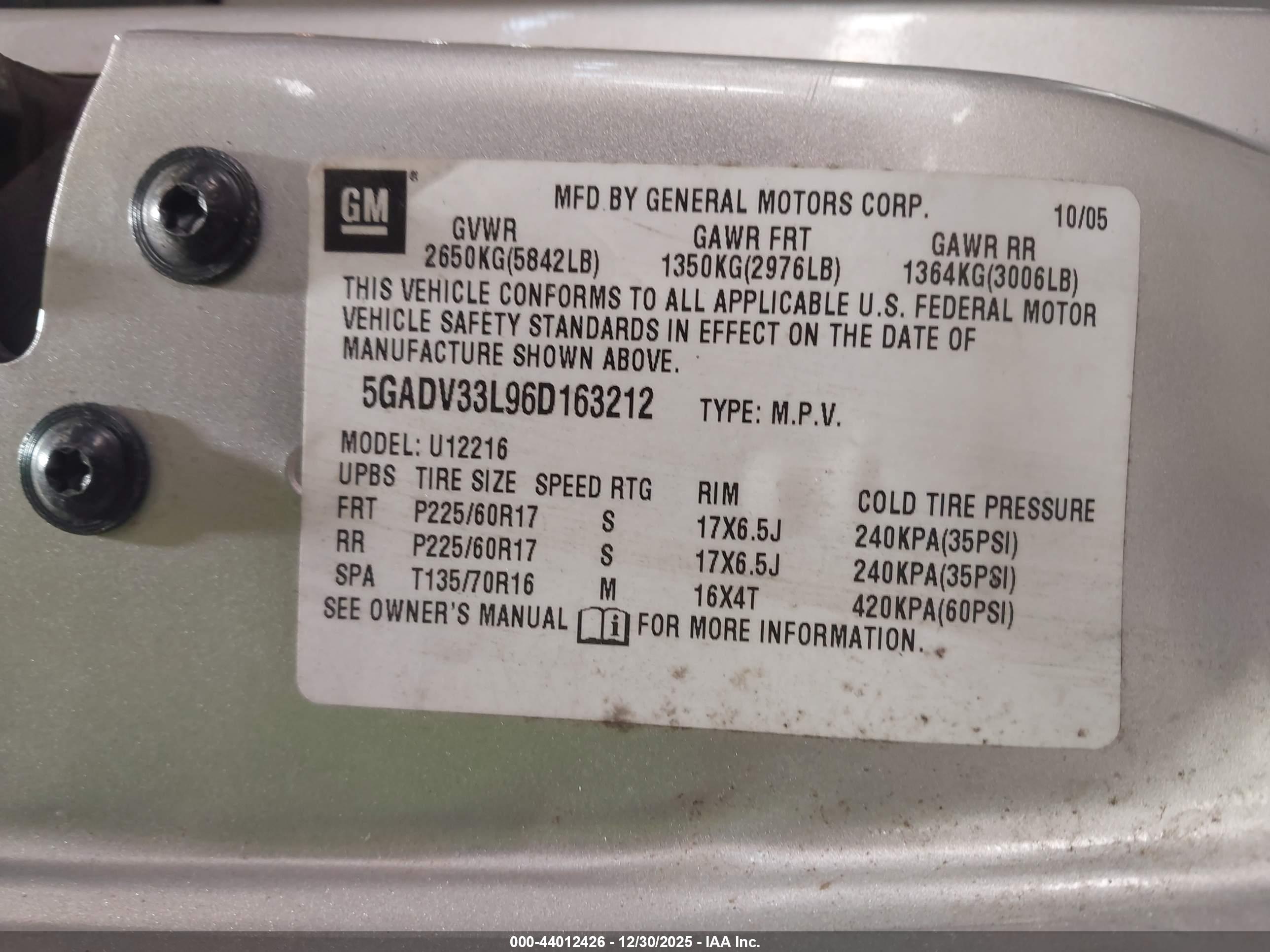 BUICK TERRAZA image 9