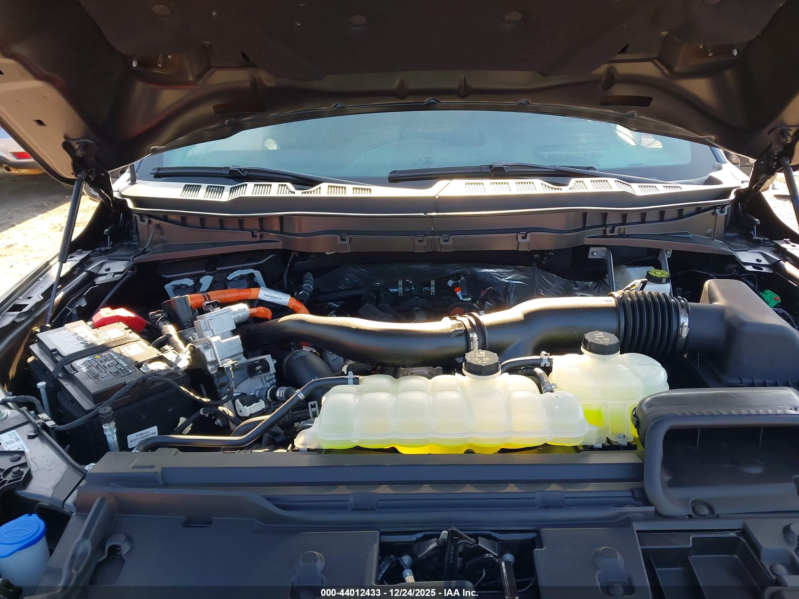 FORD F-150 image 10