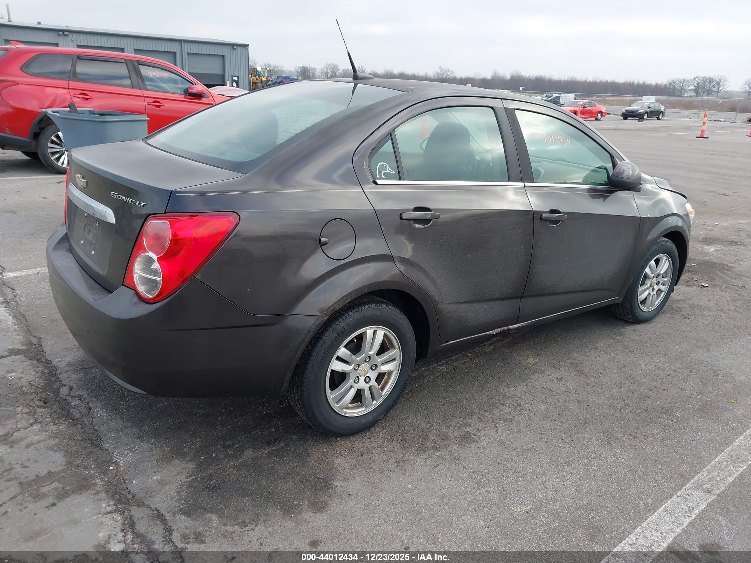 CHEVROLET SONIC image 4