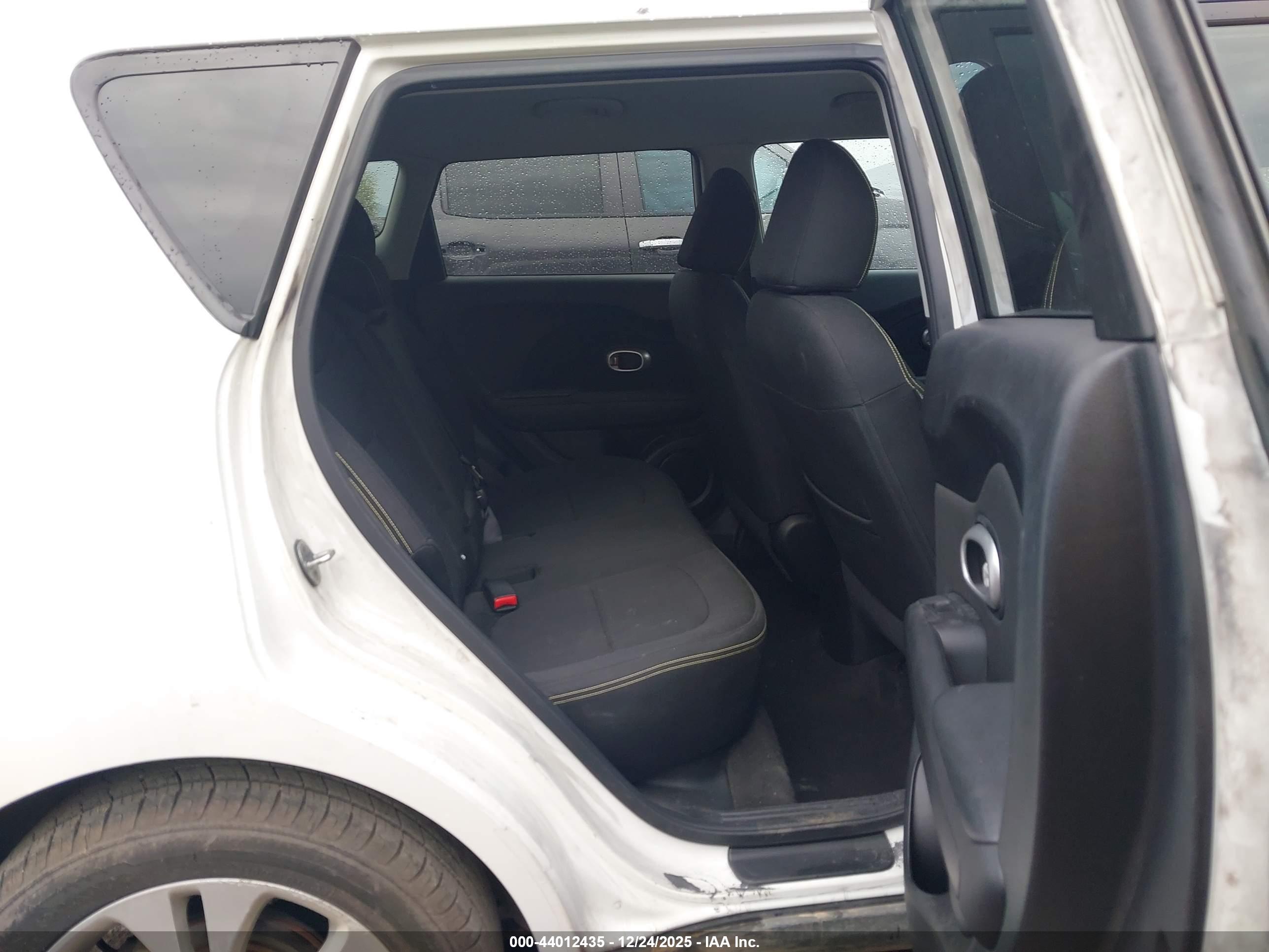 KIA SOUL image 8