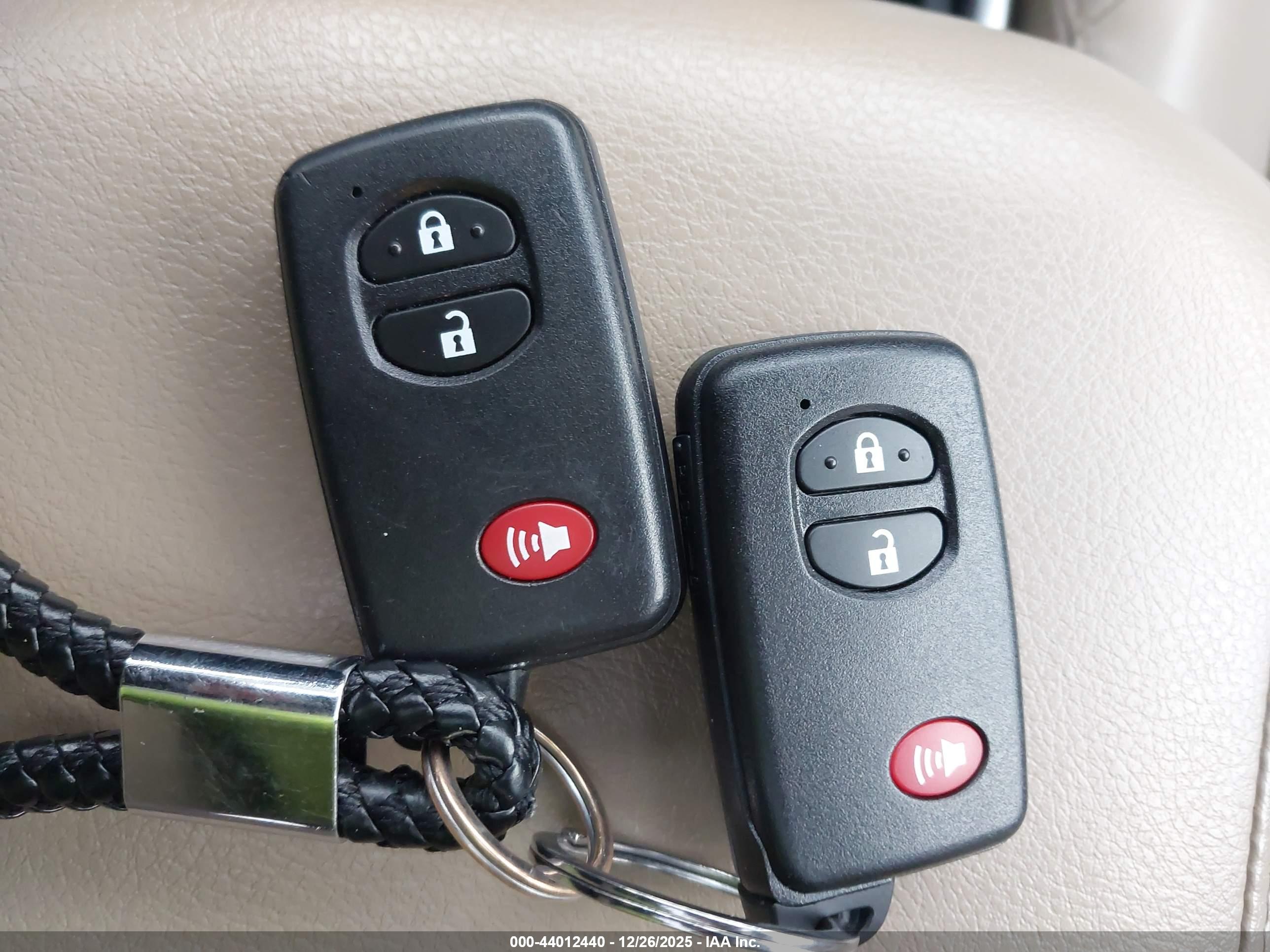 TOYOTA 4RUNNER image 11