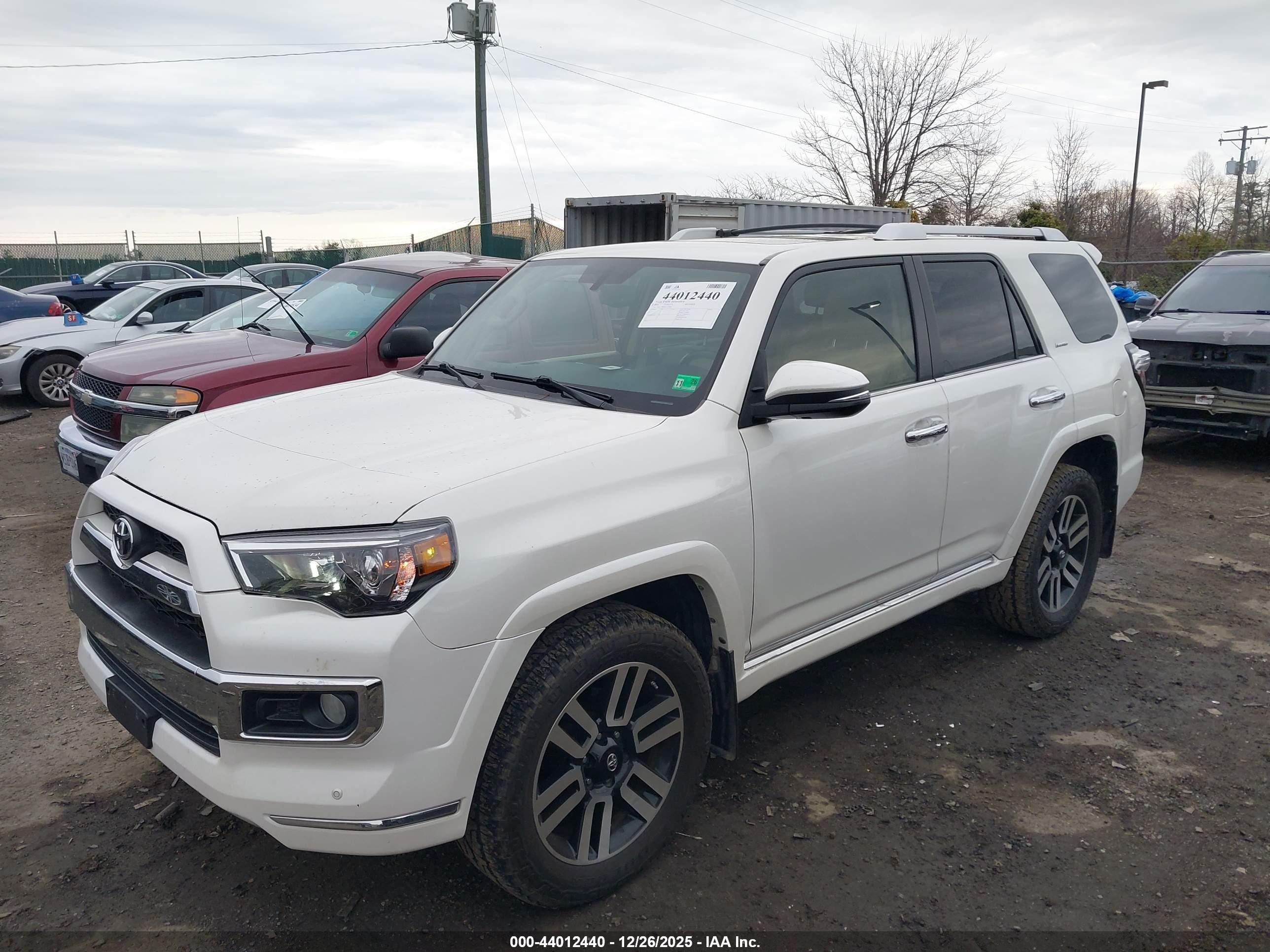 TOYOTA 4RUNNER image 2