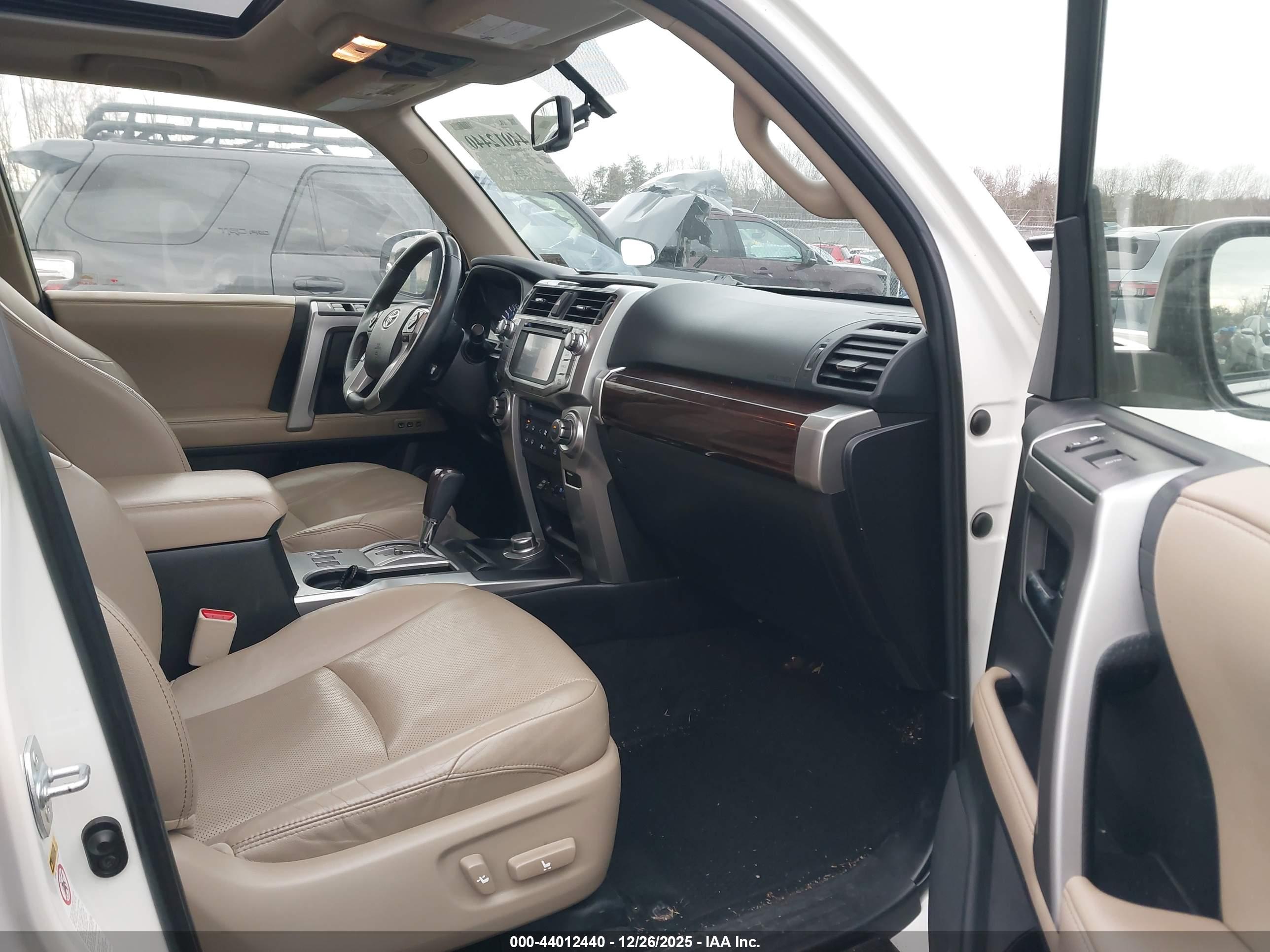TOYOTA 4RUNNER image 5