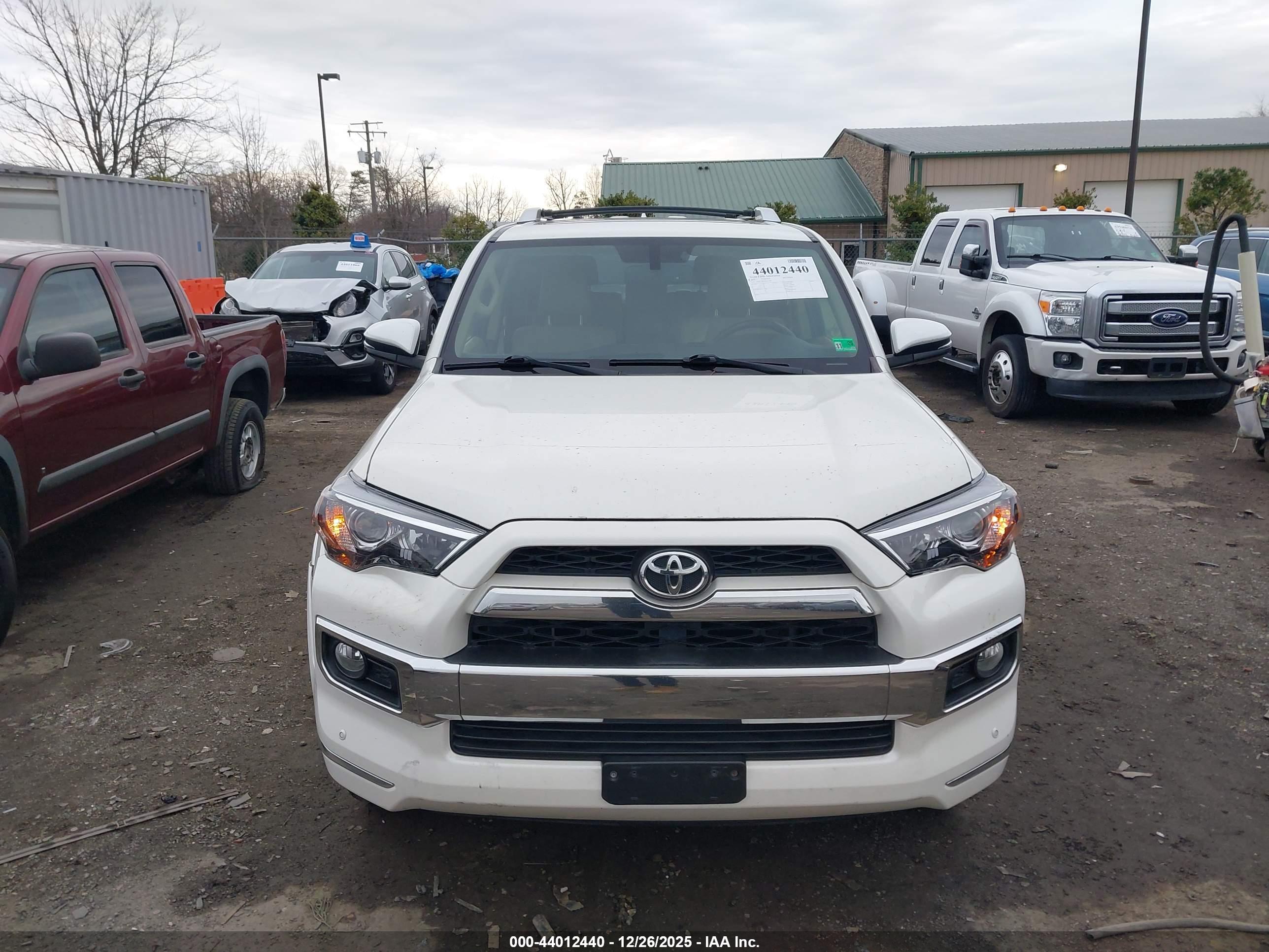 TOYOTA 4RUNNER image 6