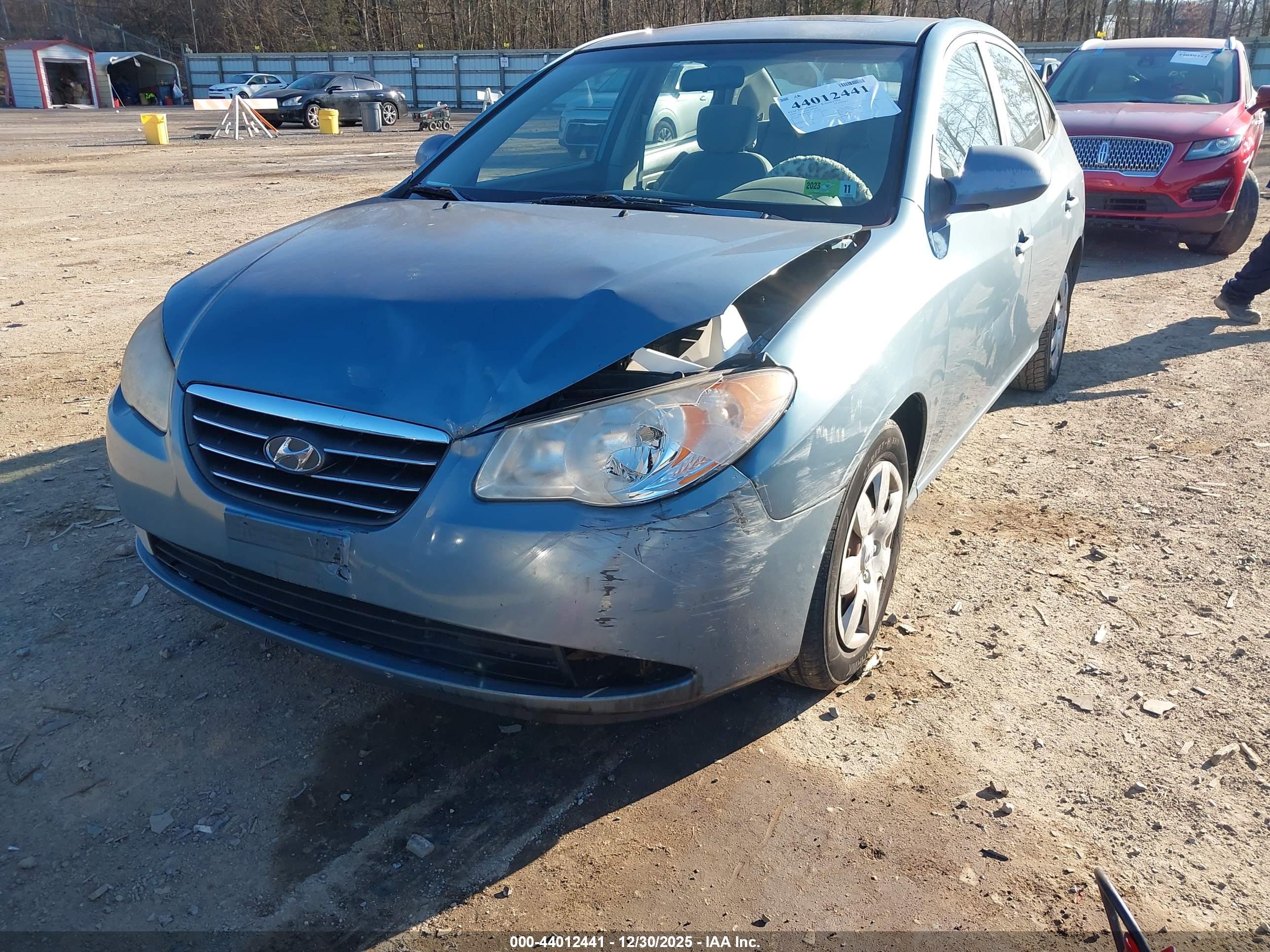 HYUNDAI ELANTRA image 6