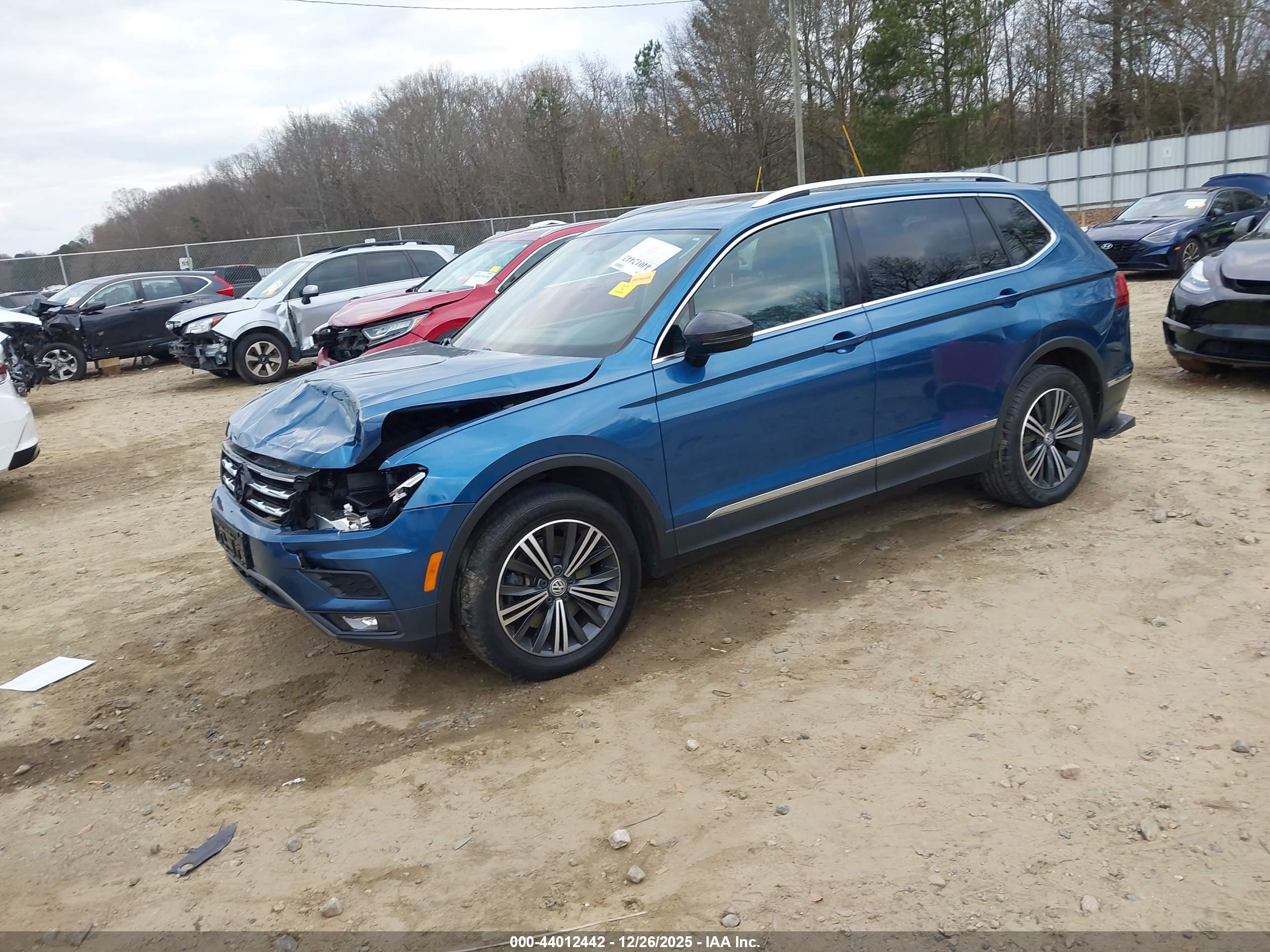 VOLKSWAGEN TIGUAN image 2