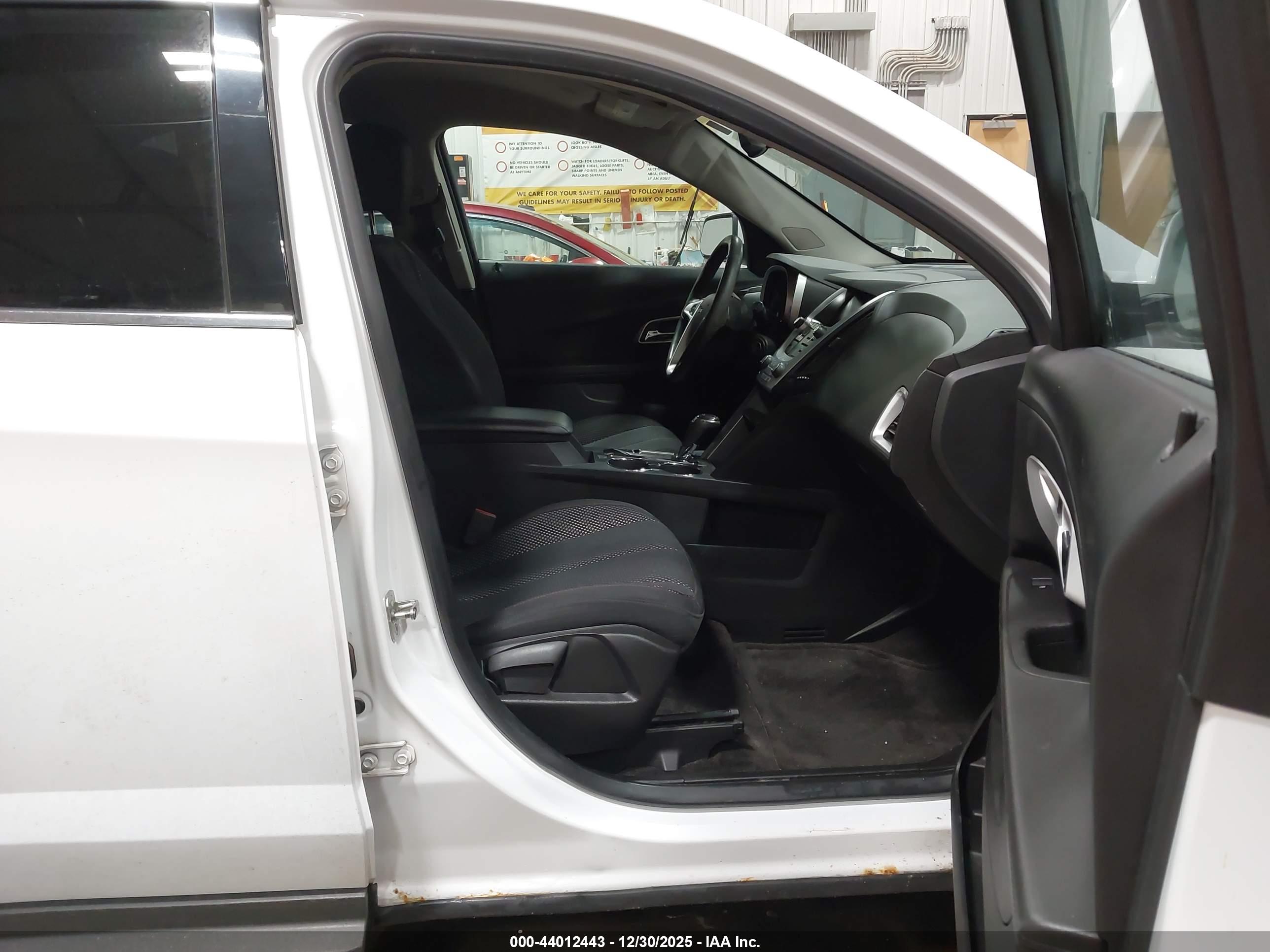 CHEVROLET EQUINOX image 5