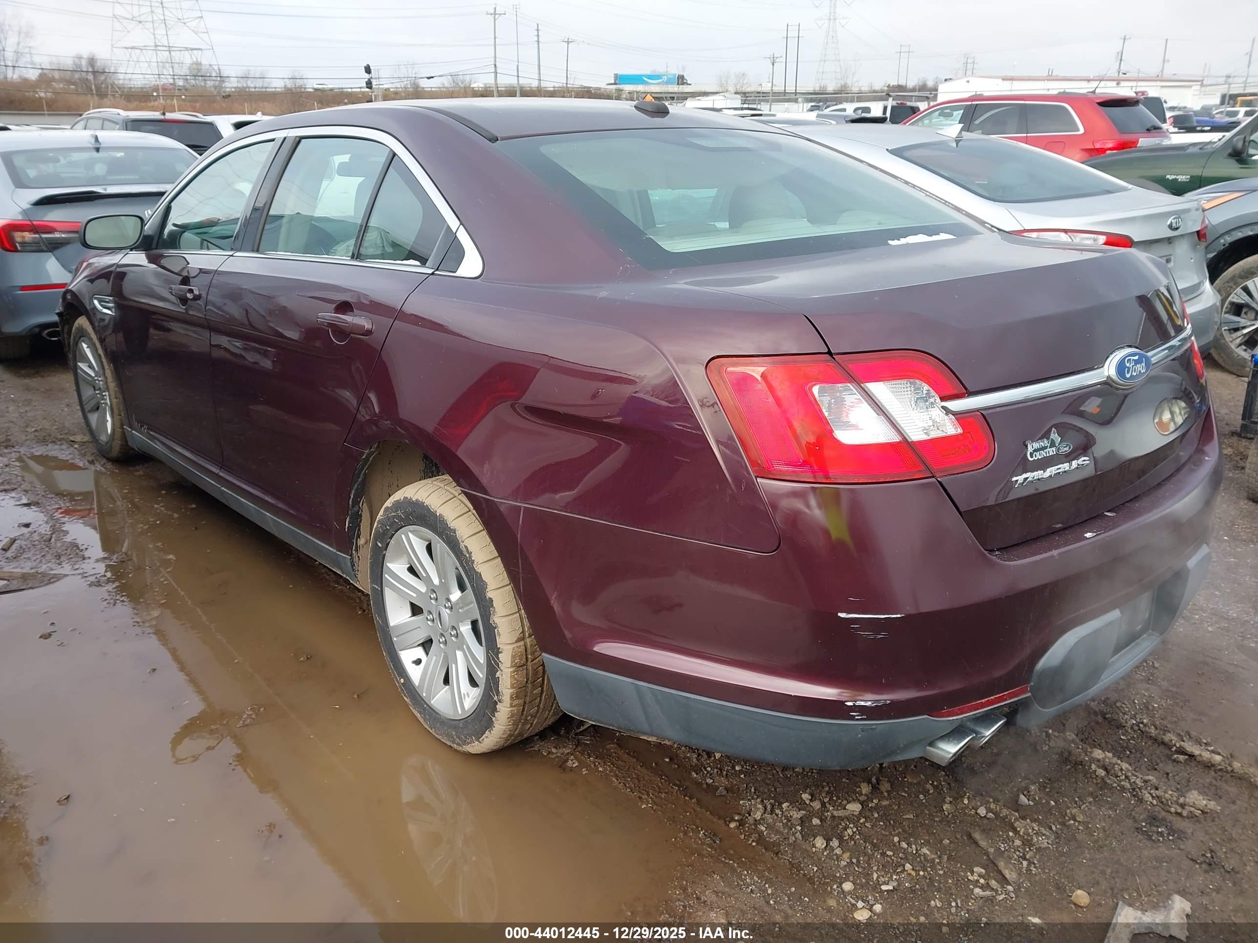 FORD TAURUS image 3