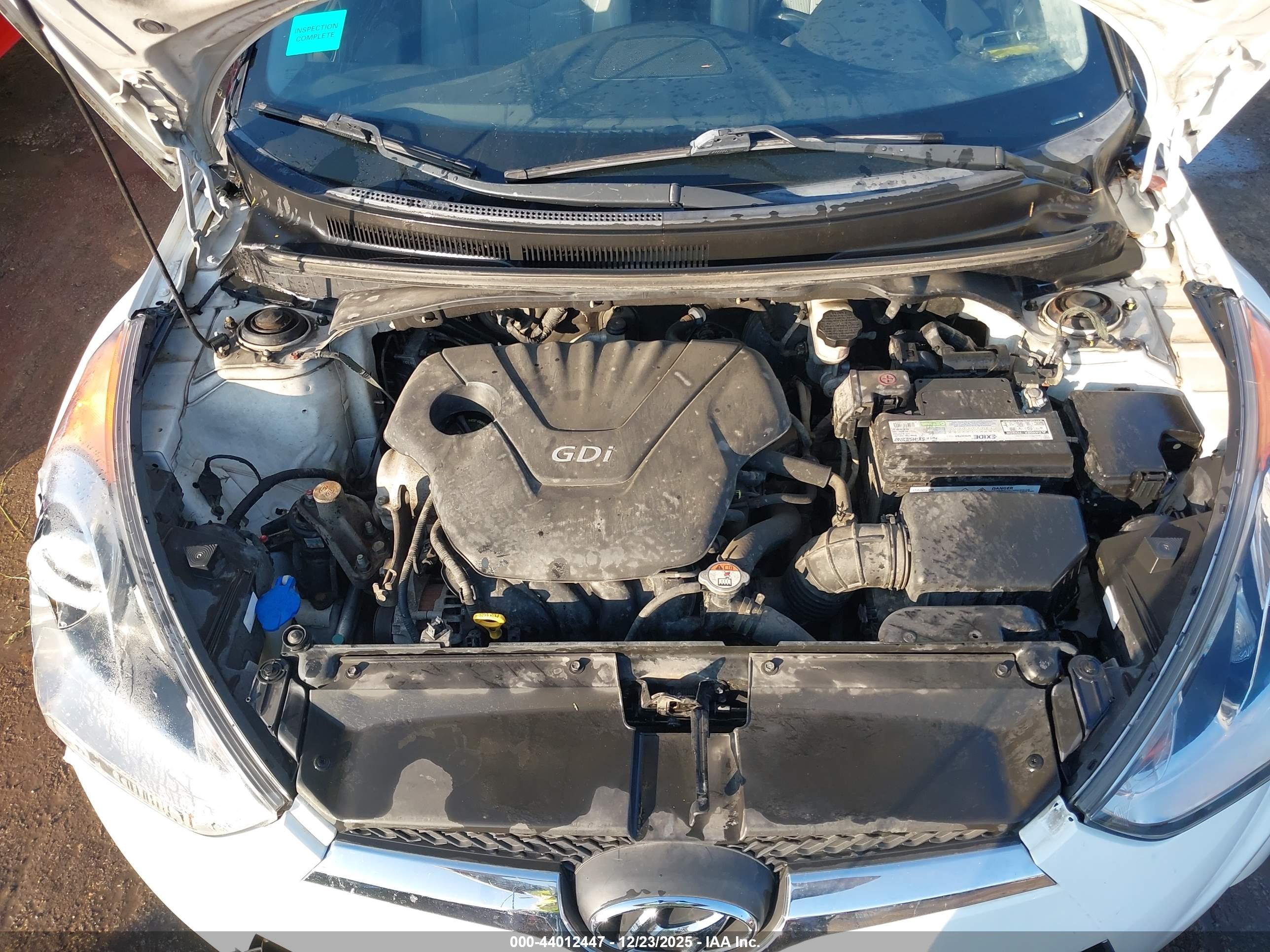 HYUNDAI VELOSTER image 10