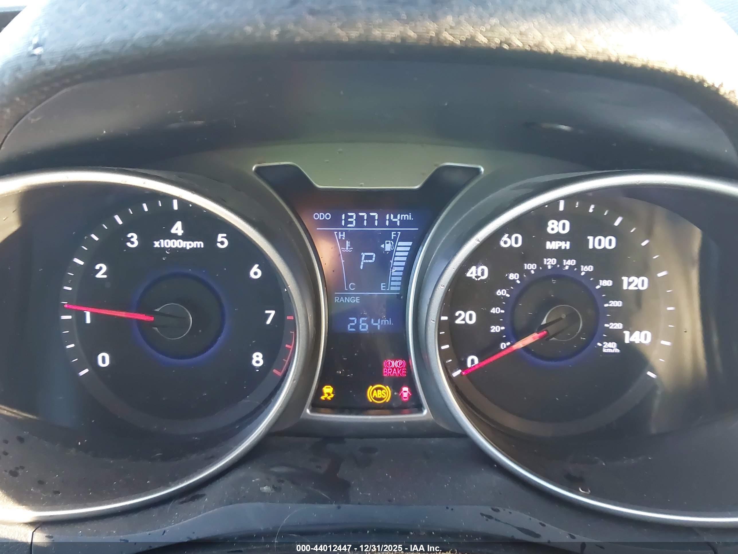 HYUNDAI VELOSTER image 7