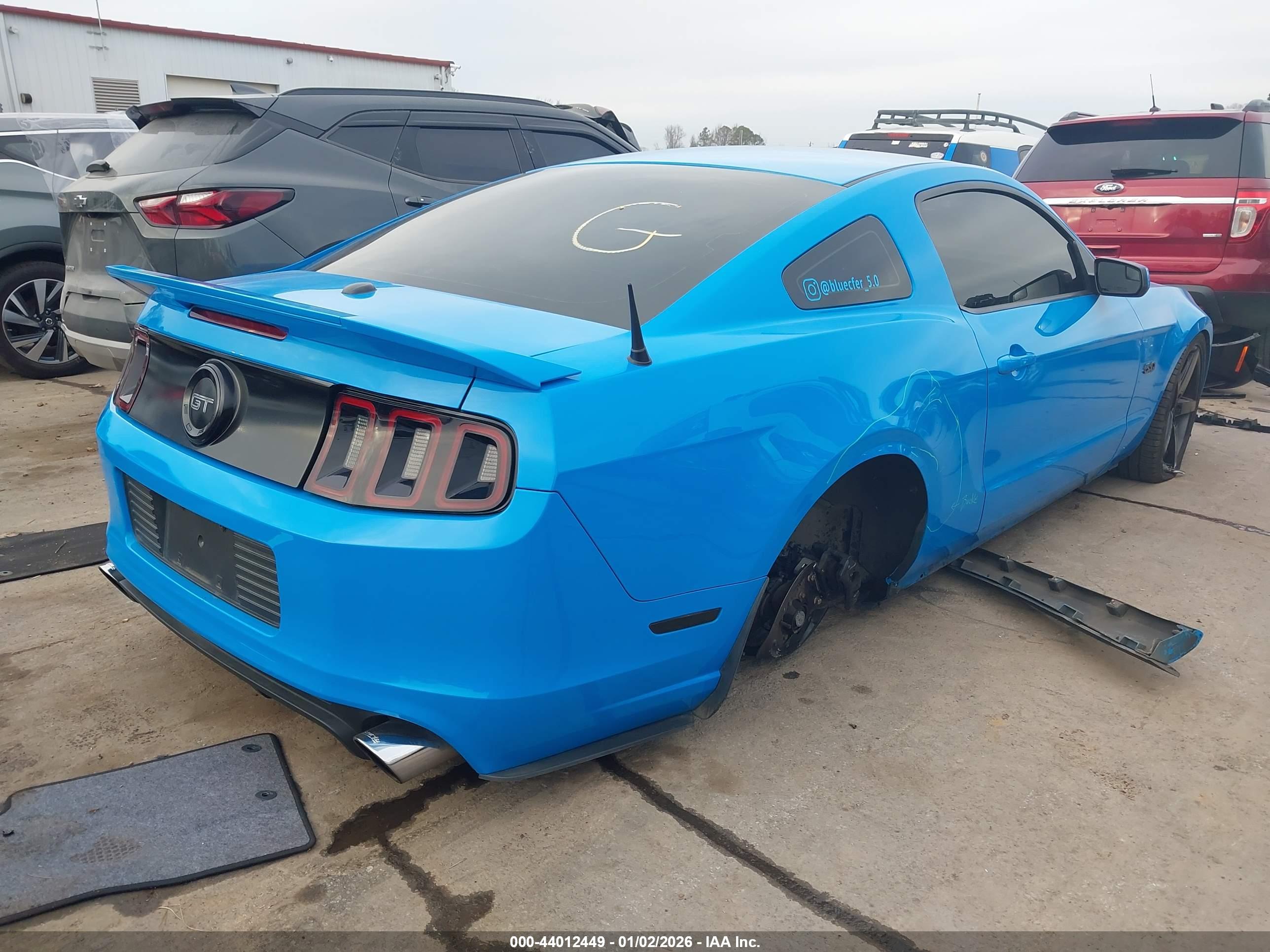FORD MUSTANG image 4