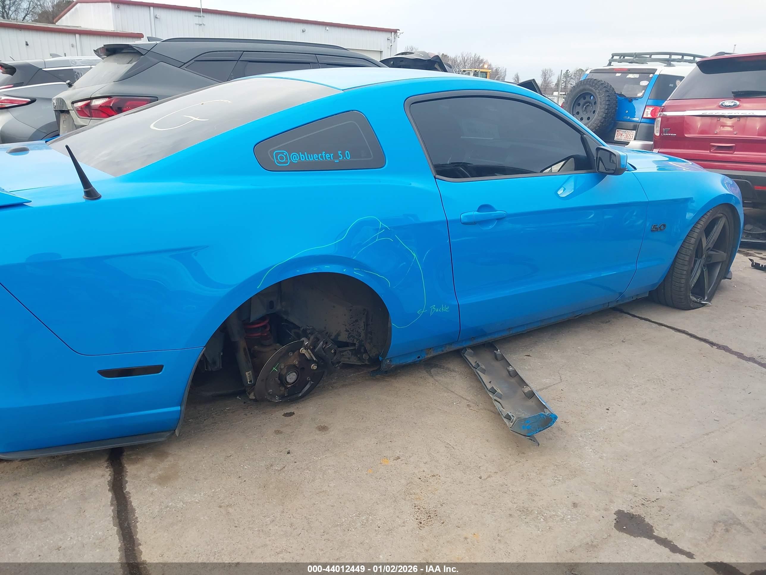 FORD MUSTANG image 6