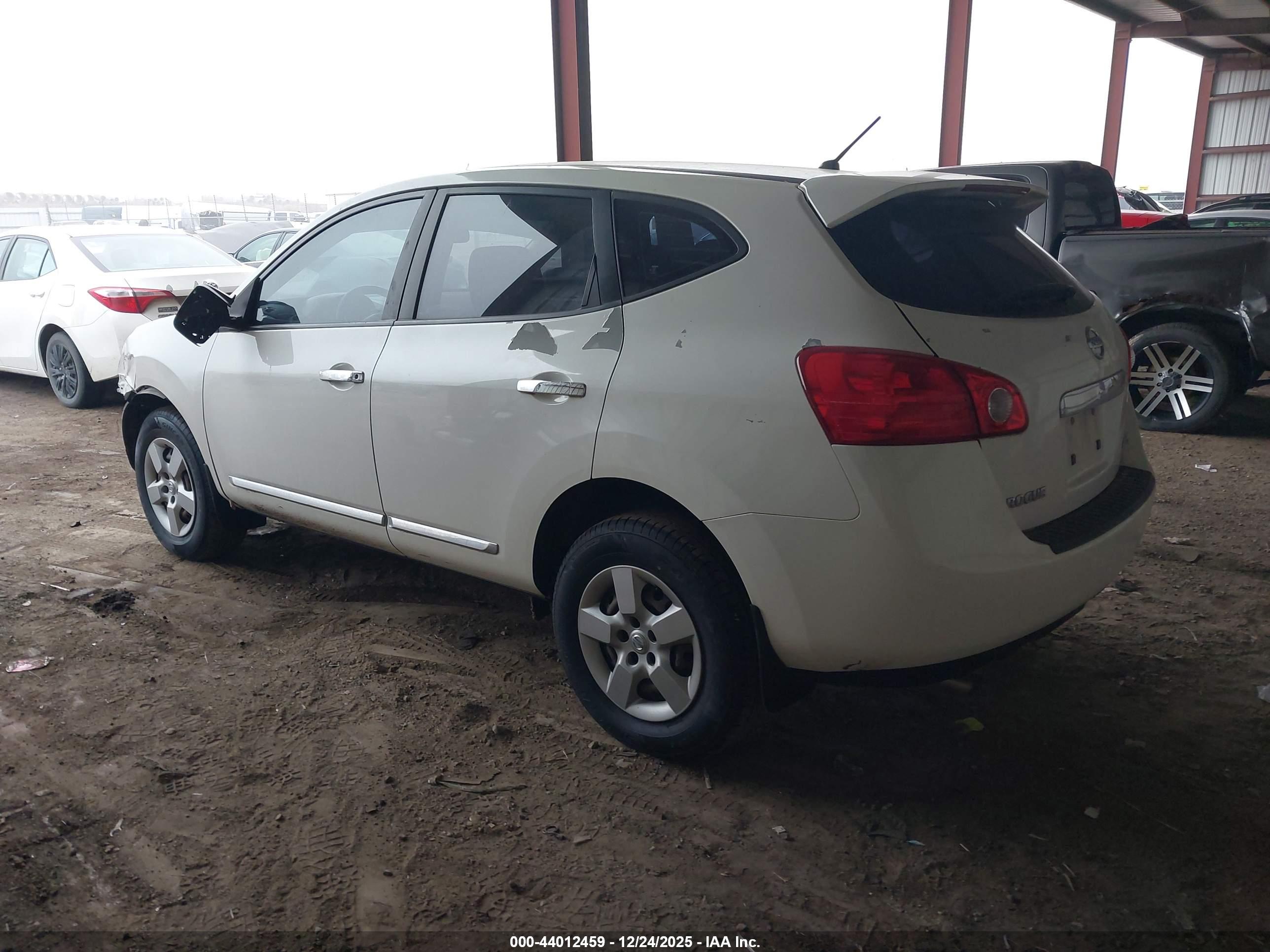 NISSAN ROGUE image 3