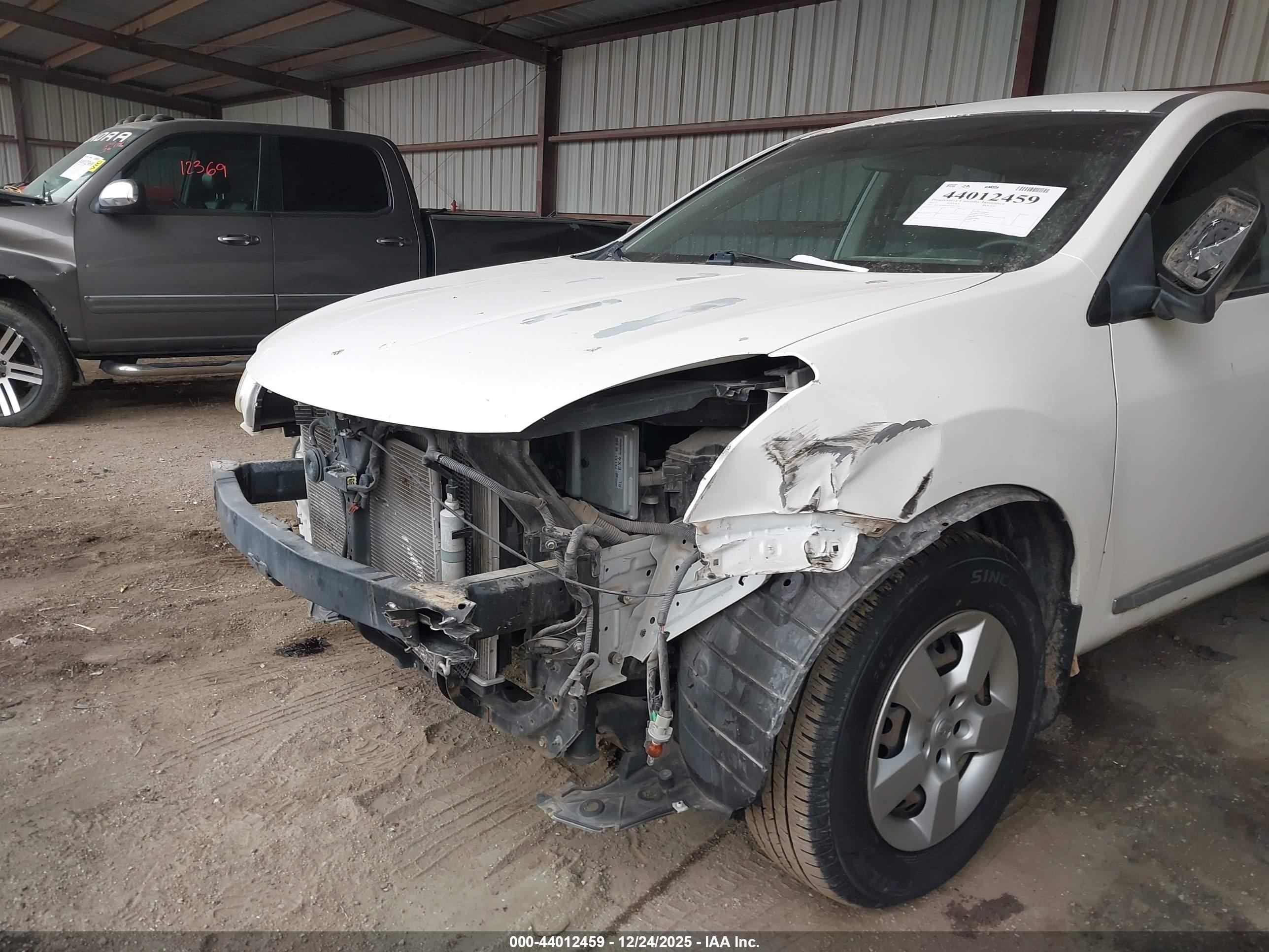 NISSAN ROGUE image 6
