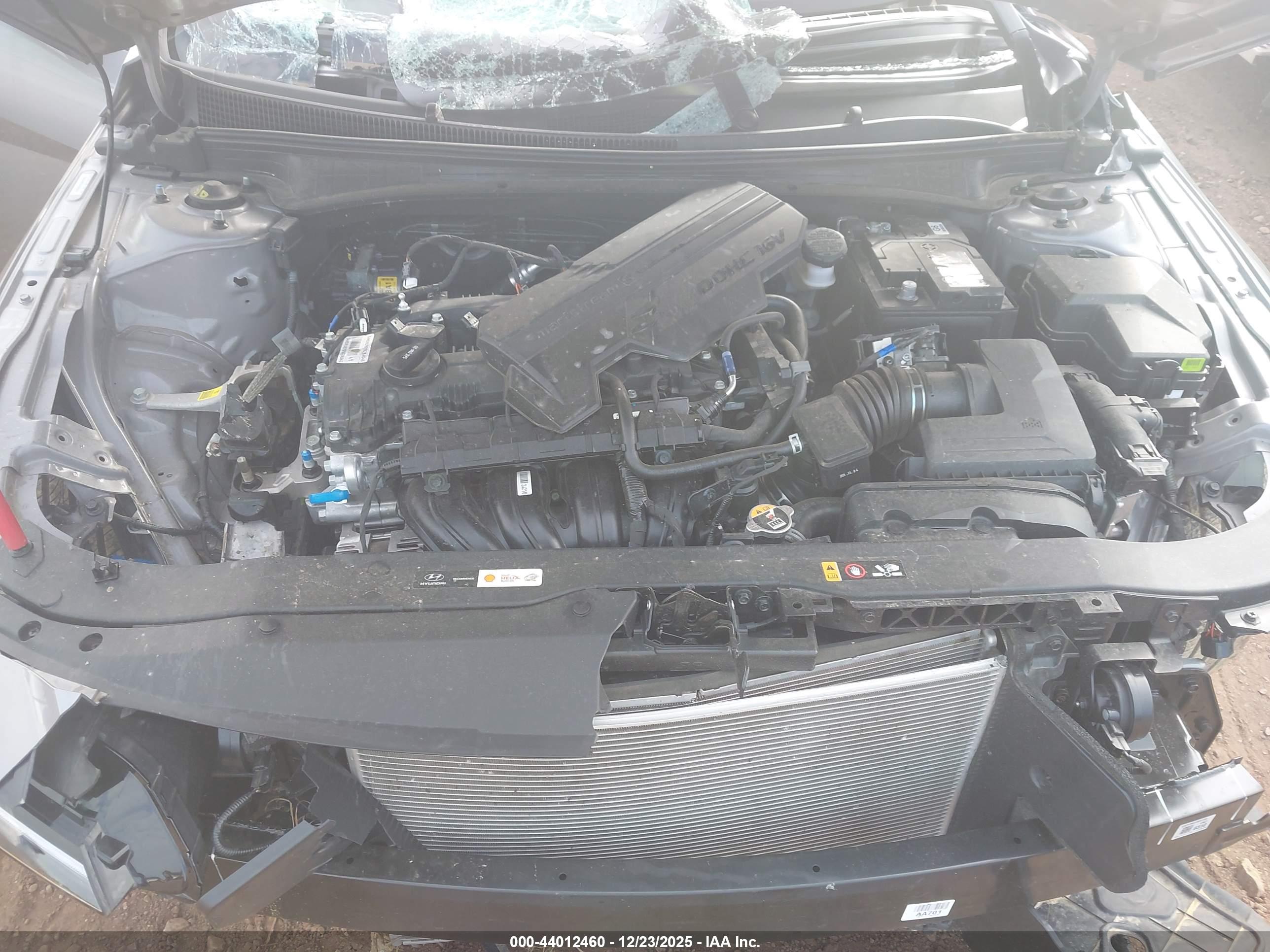 HYUNDAI ELANTRA image 10
