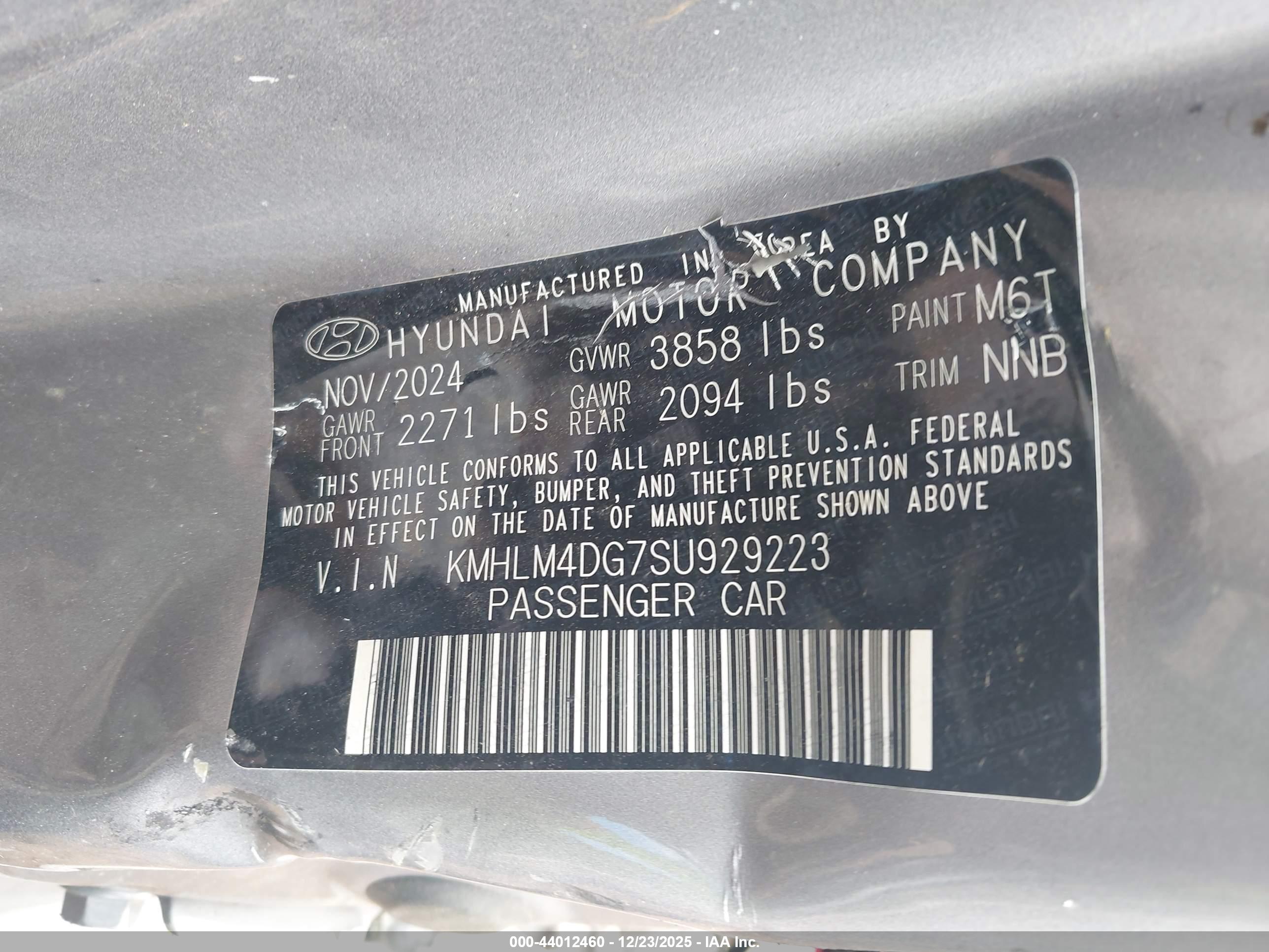 HYUNDAI ELANTRA image 9