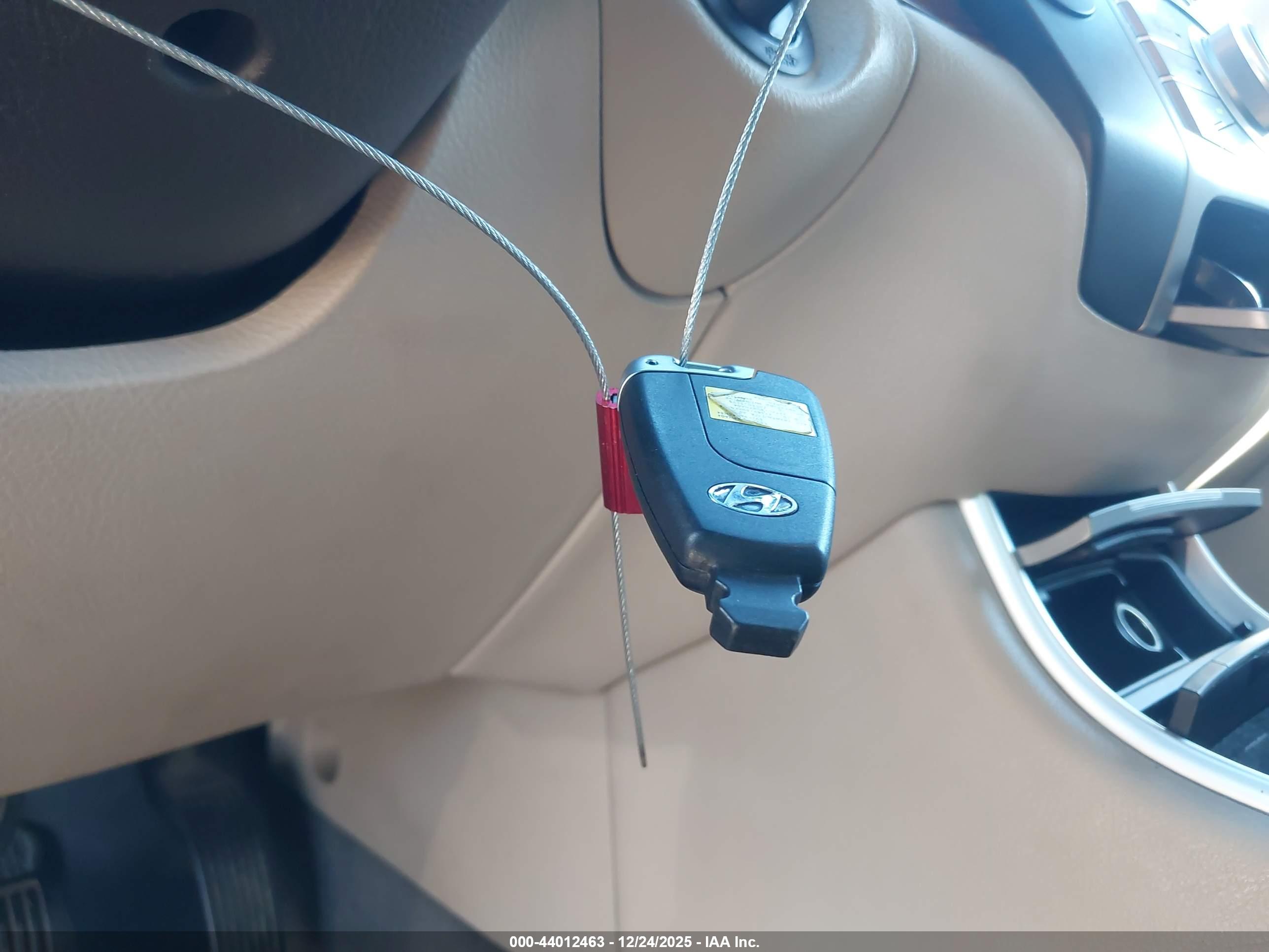 HYUNDAI VERACRUZ image 11