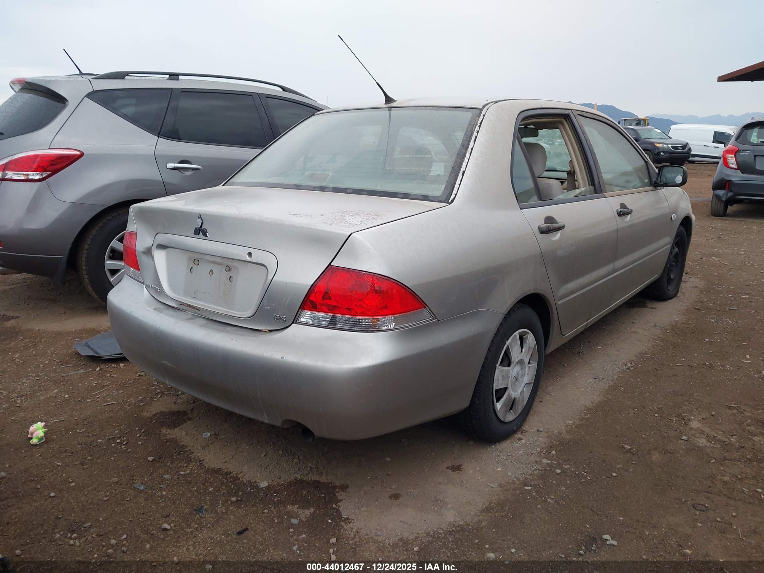 MITSUBISHI LANCER image 4