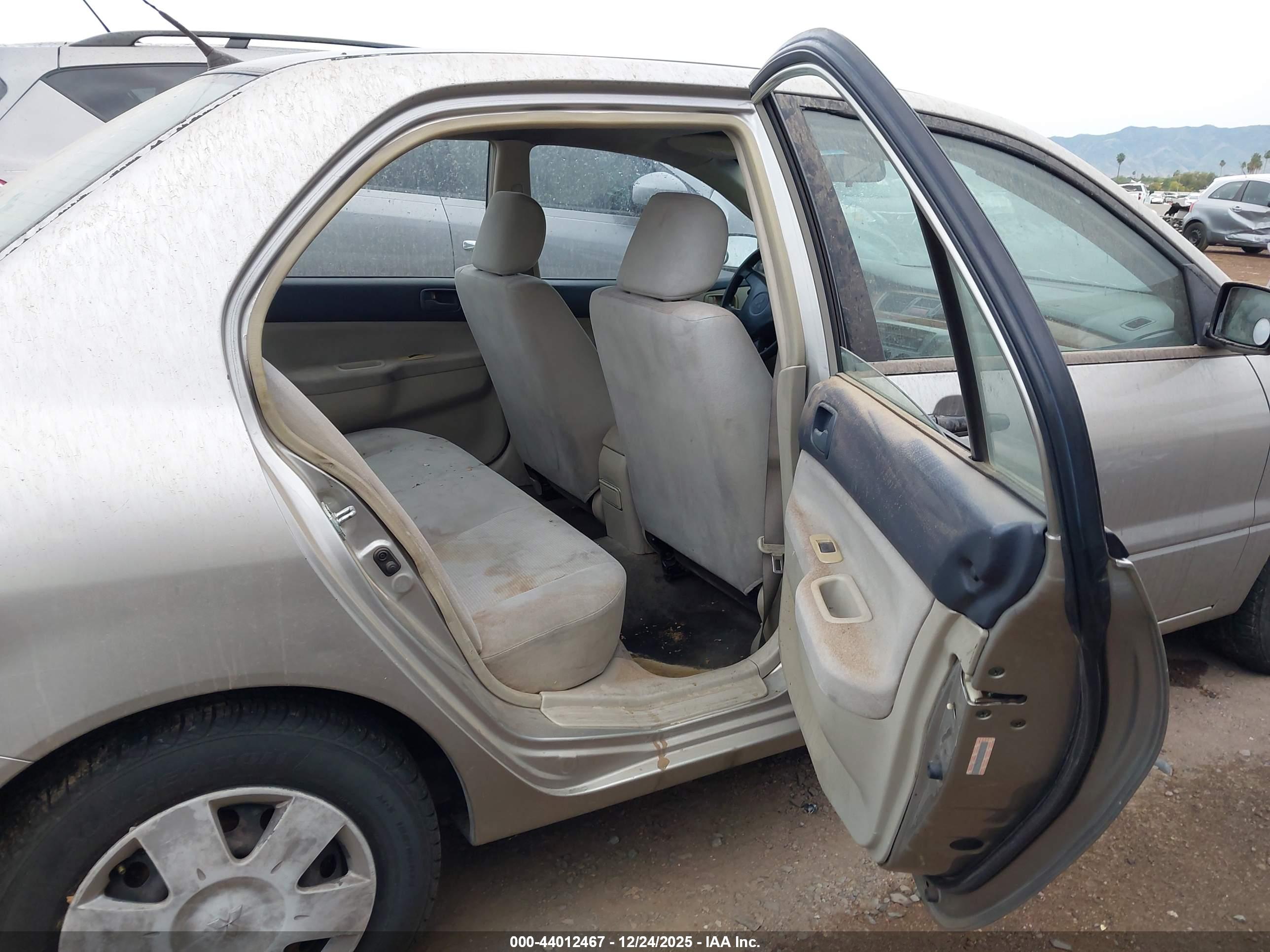 MITSUBISHI LANCER image 8