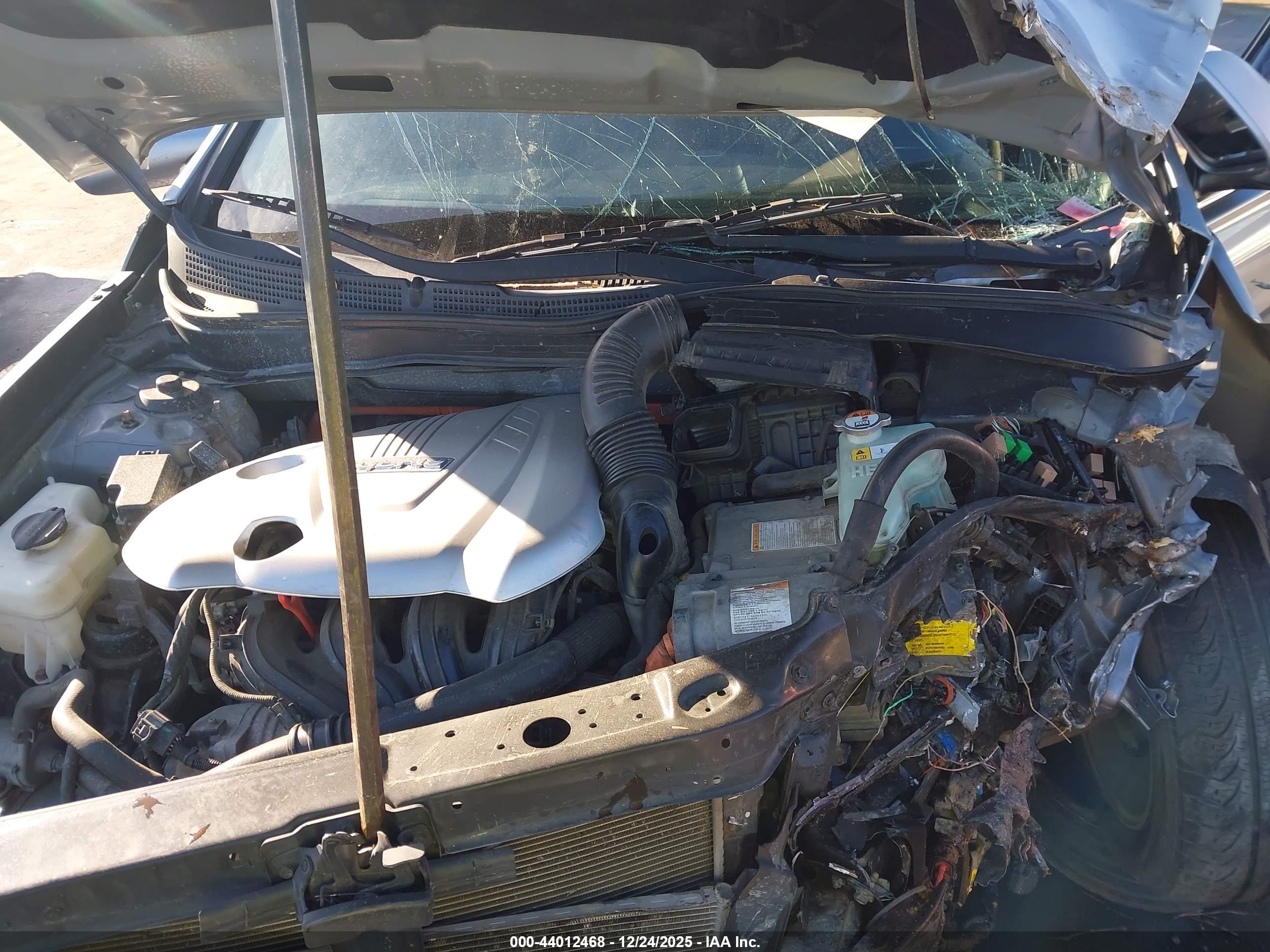 HYUNDAI SONATA image 10