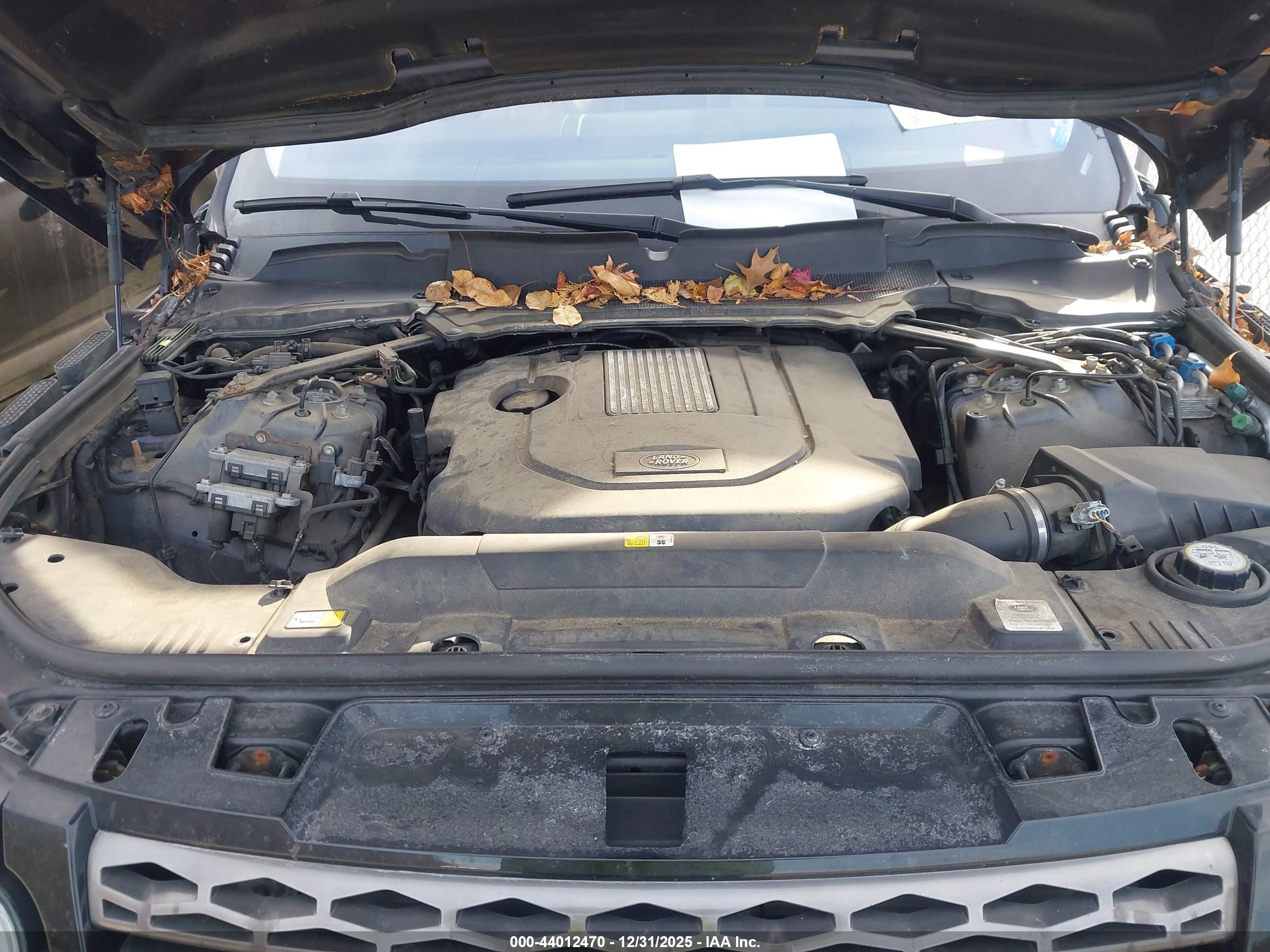 LAND ROVER image 10