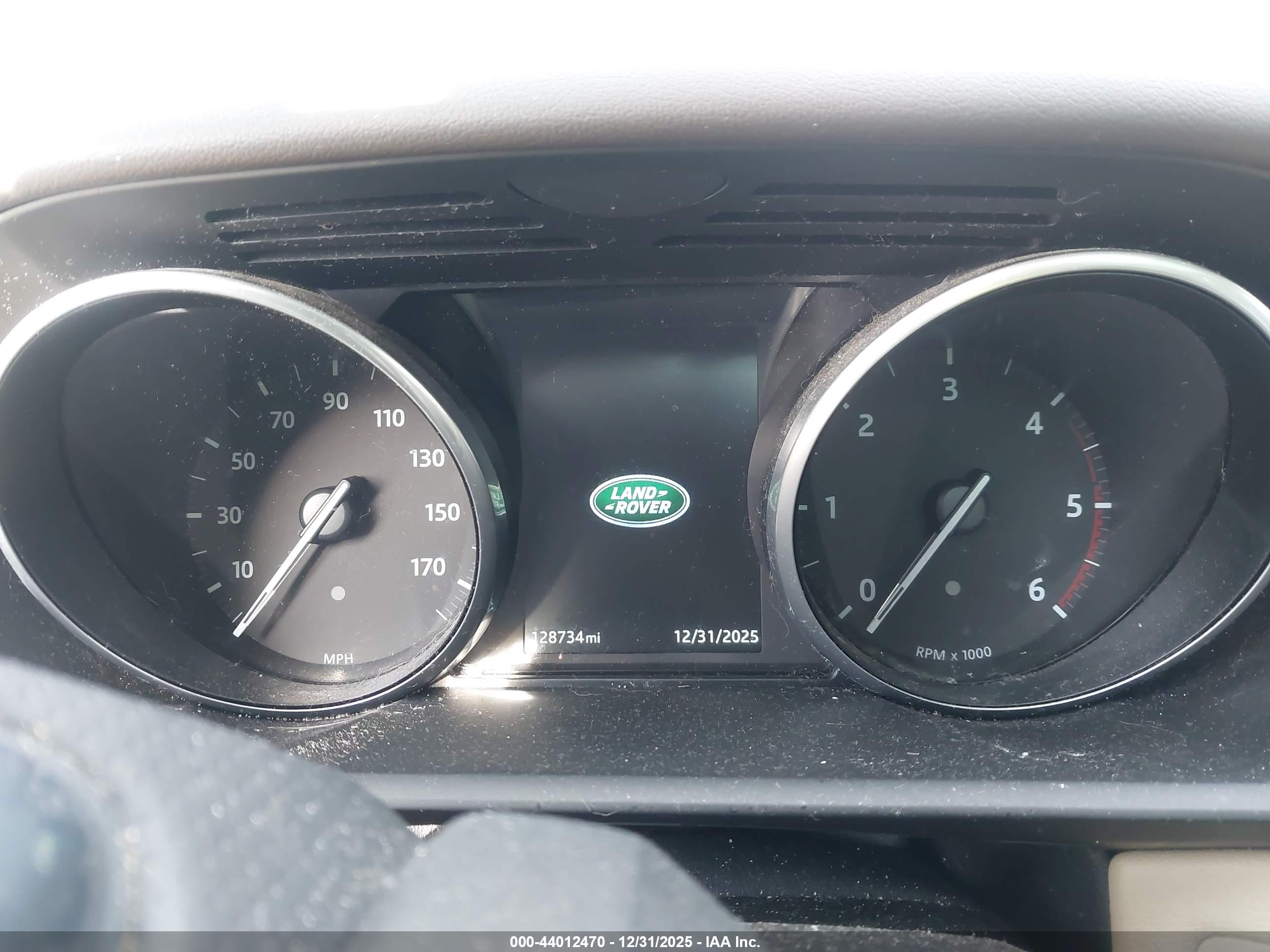 LAND ROVER image 7