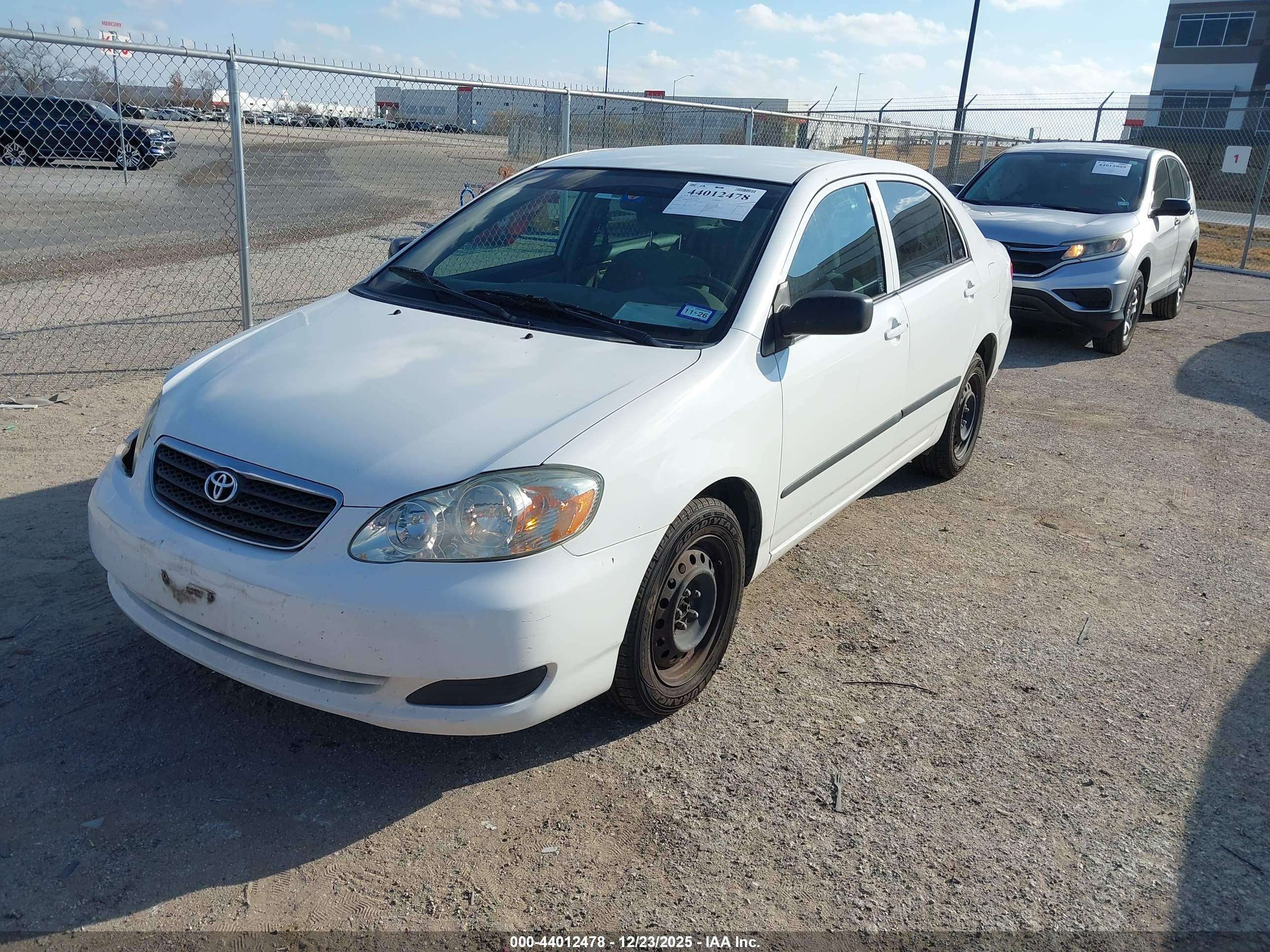 TOYOTA COROLLA image 2