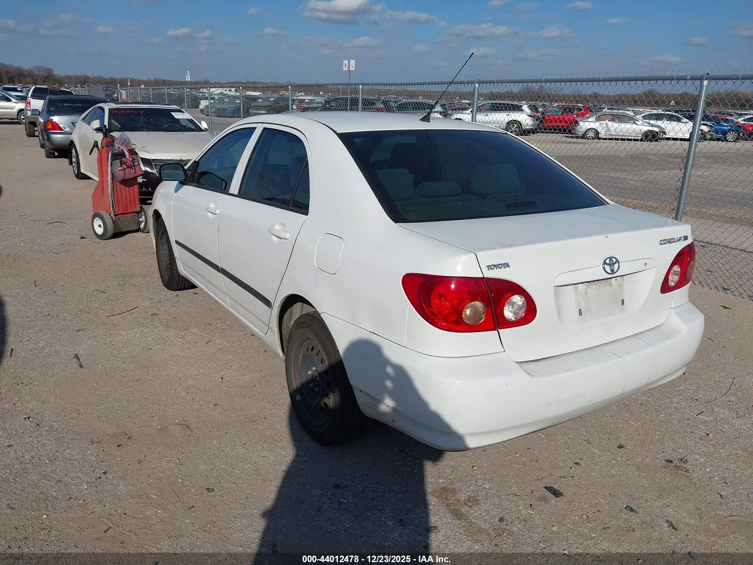 TOYOTA COROLLA image 3