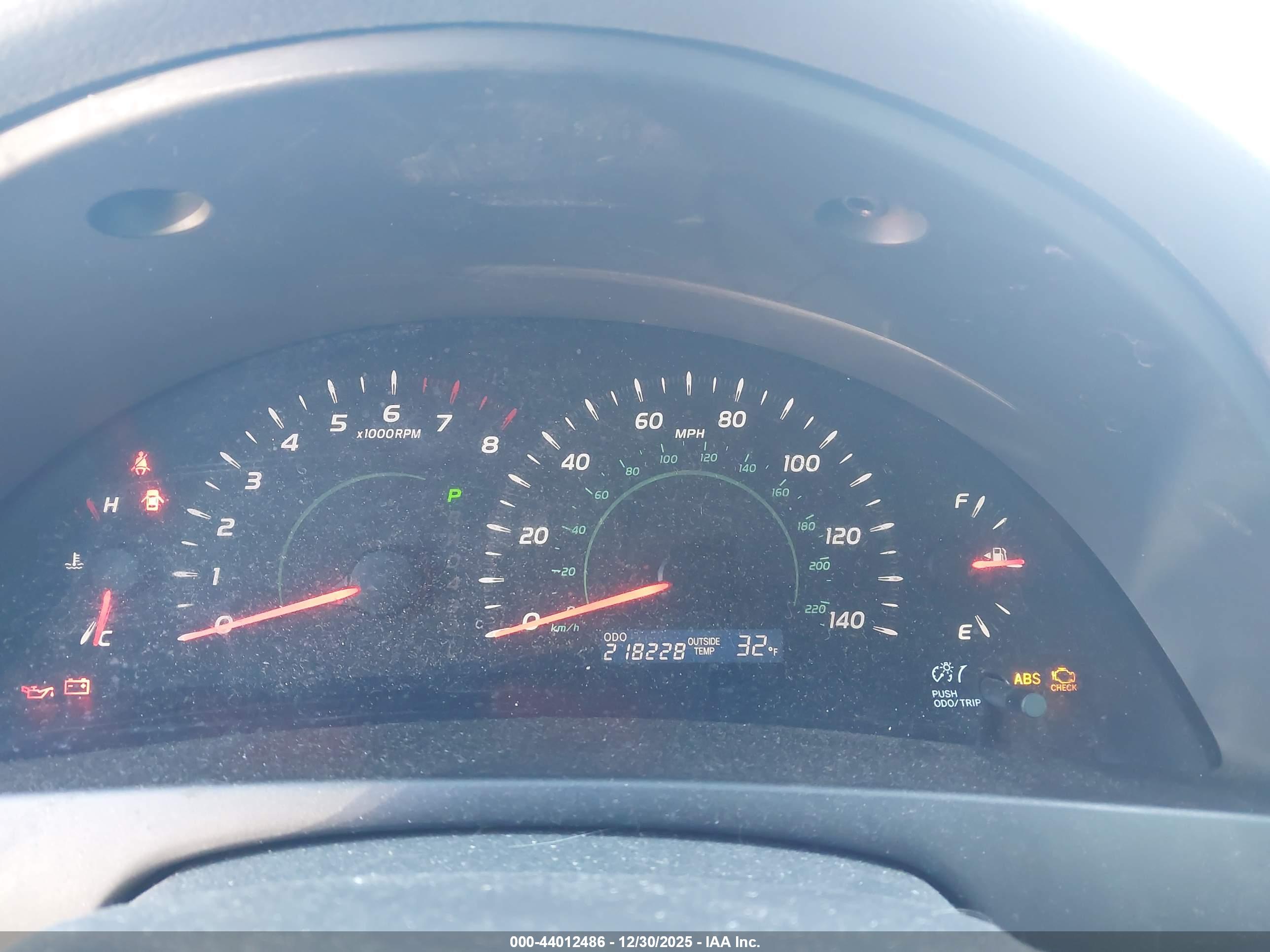 TOYOTA CAMRY image 7