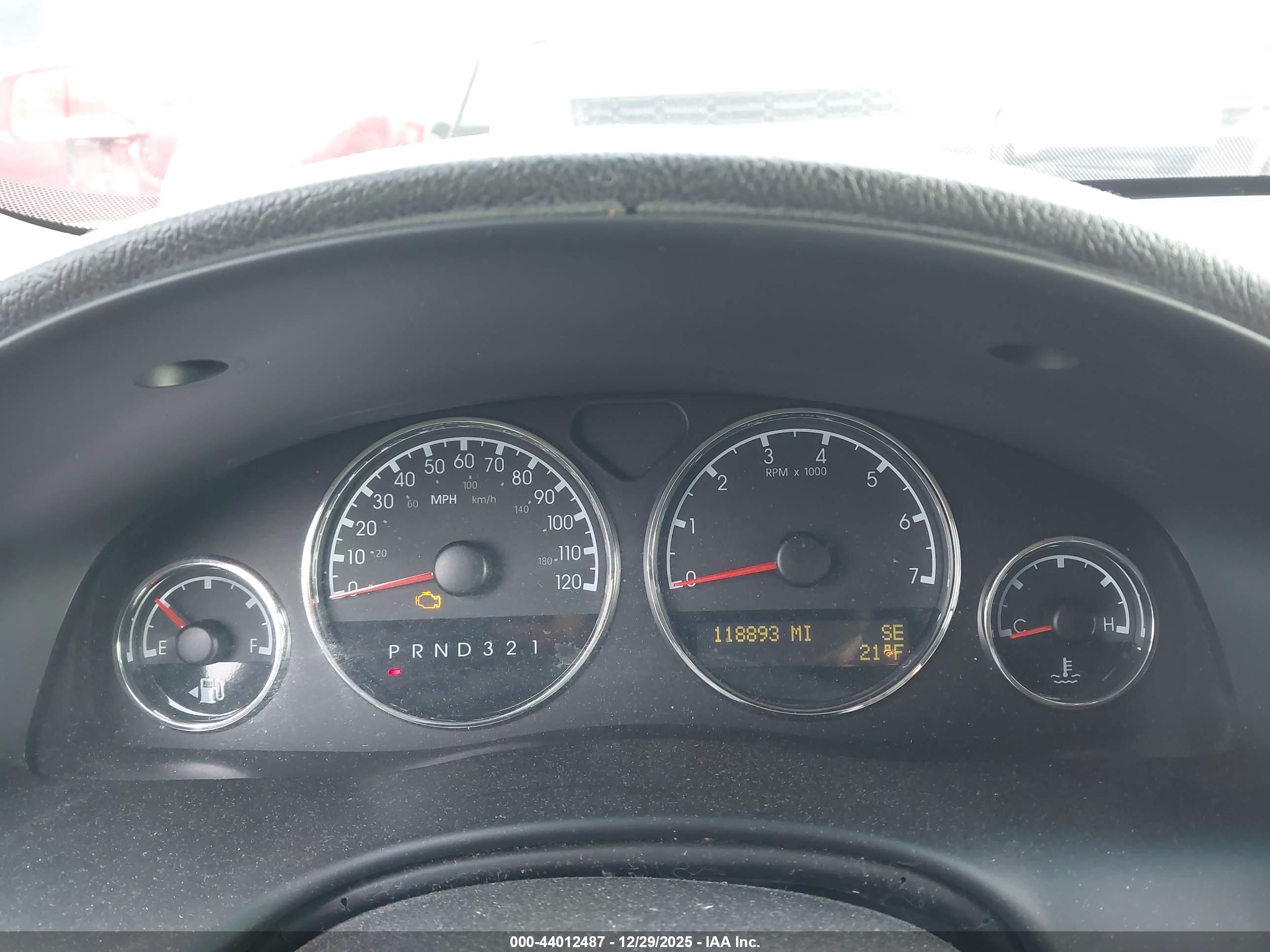 CHEVROLET UPLANDER image 7