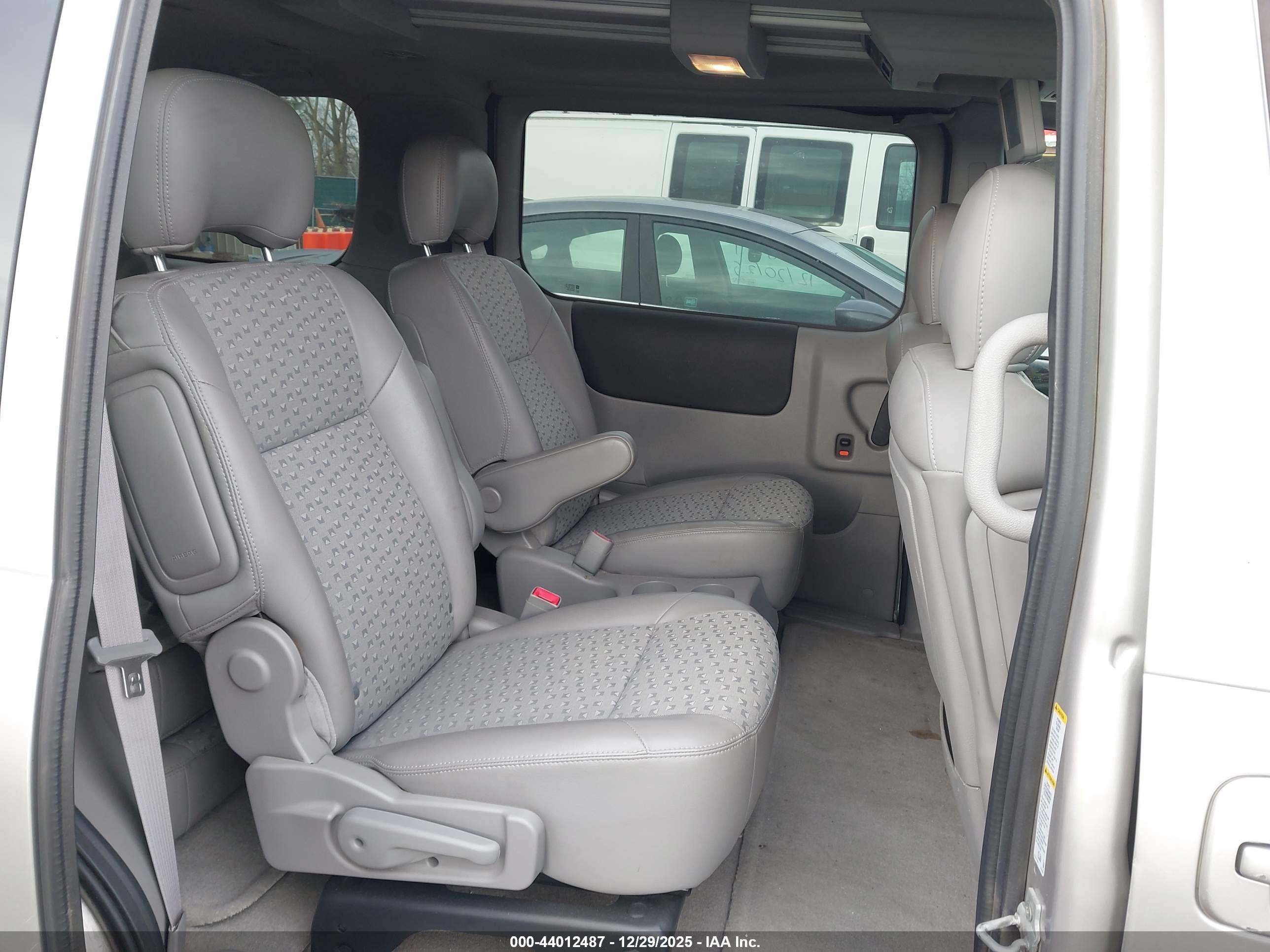 CHEVROLET UPLANDER image 8