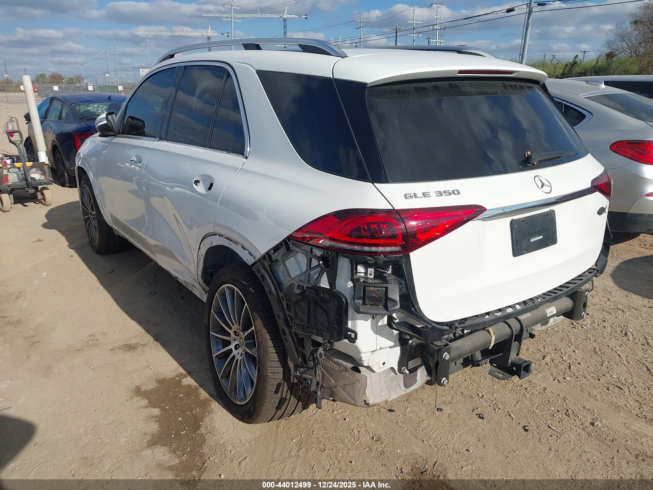 MERCEDES-BENZ GLE image 3