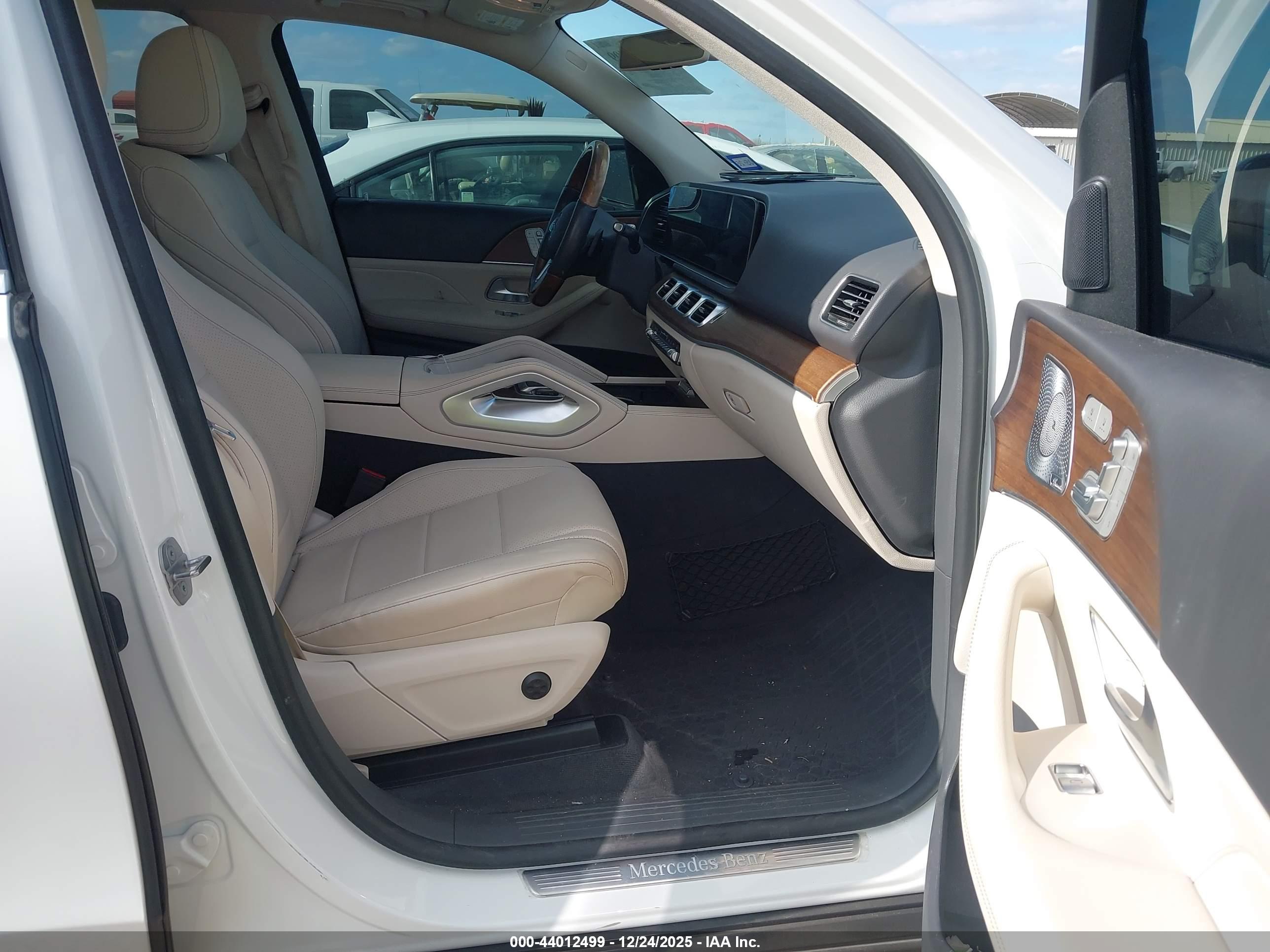 MERCEDES-BENZ GLE image 5