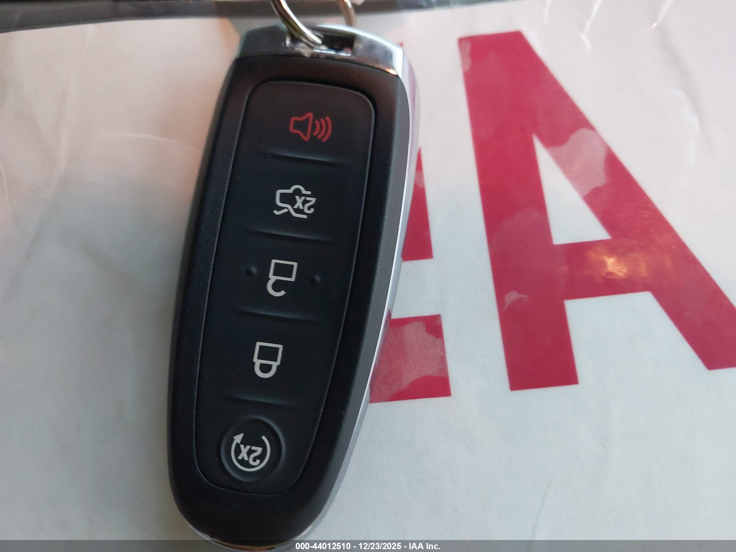 FORD EDGE image 11