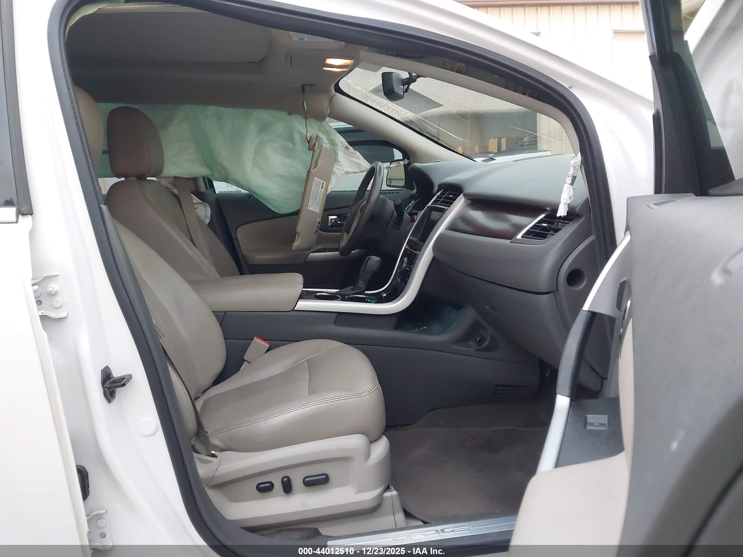 FORD EDGE image 5