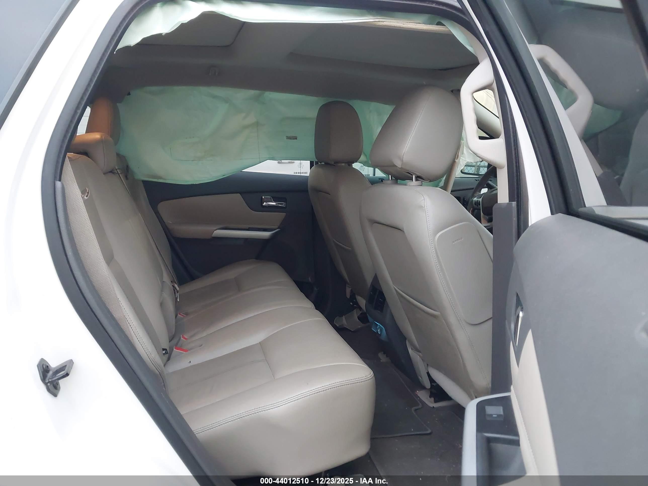 FORD EDGE image 8