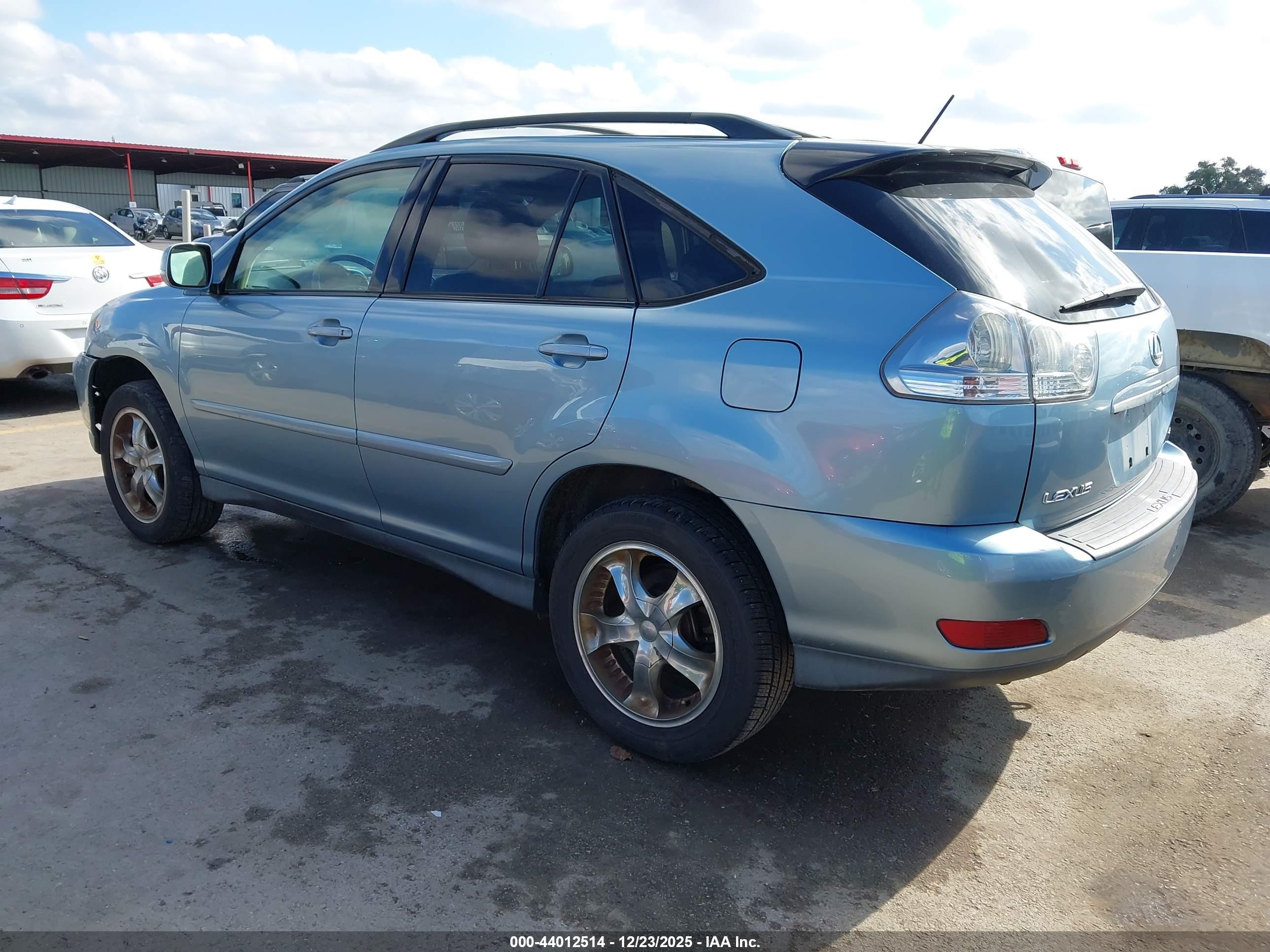 LEXUS RX image 3
