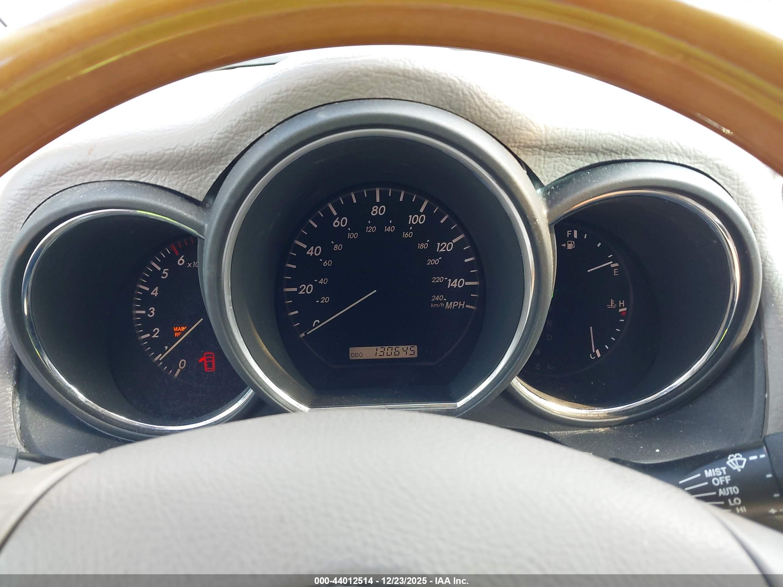 LEXUS RX image 7