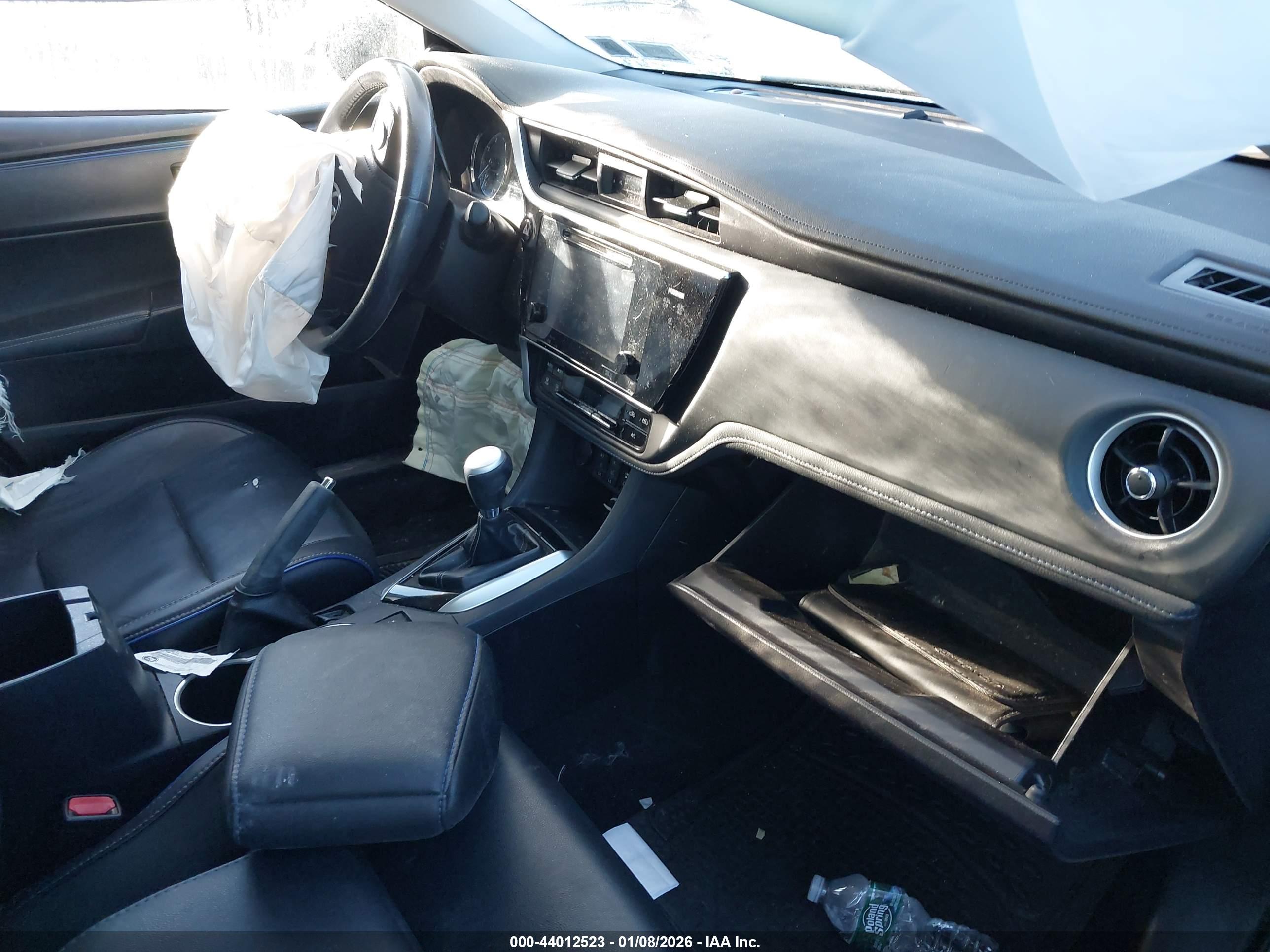 TOYOTA COROLLA image 5