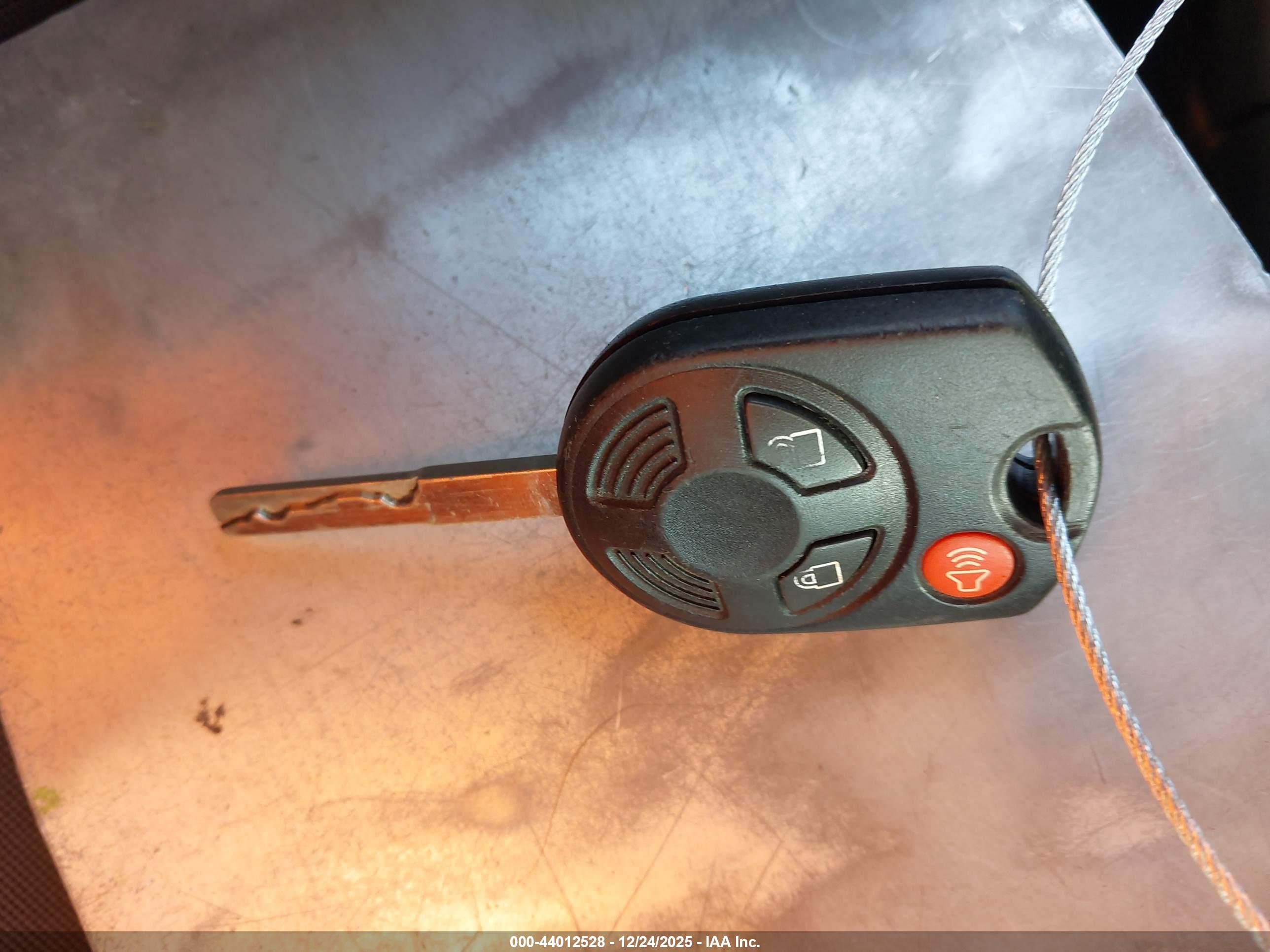 FORD ESCAPE image 11